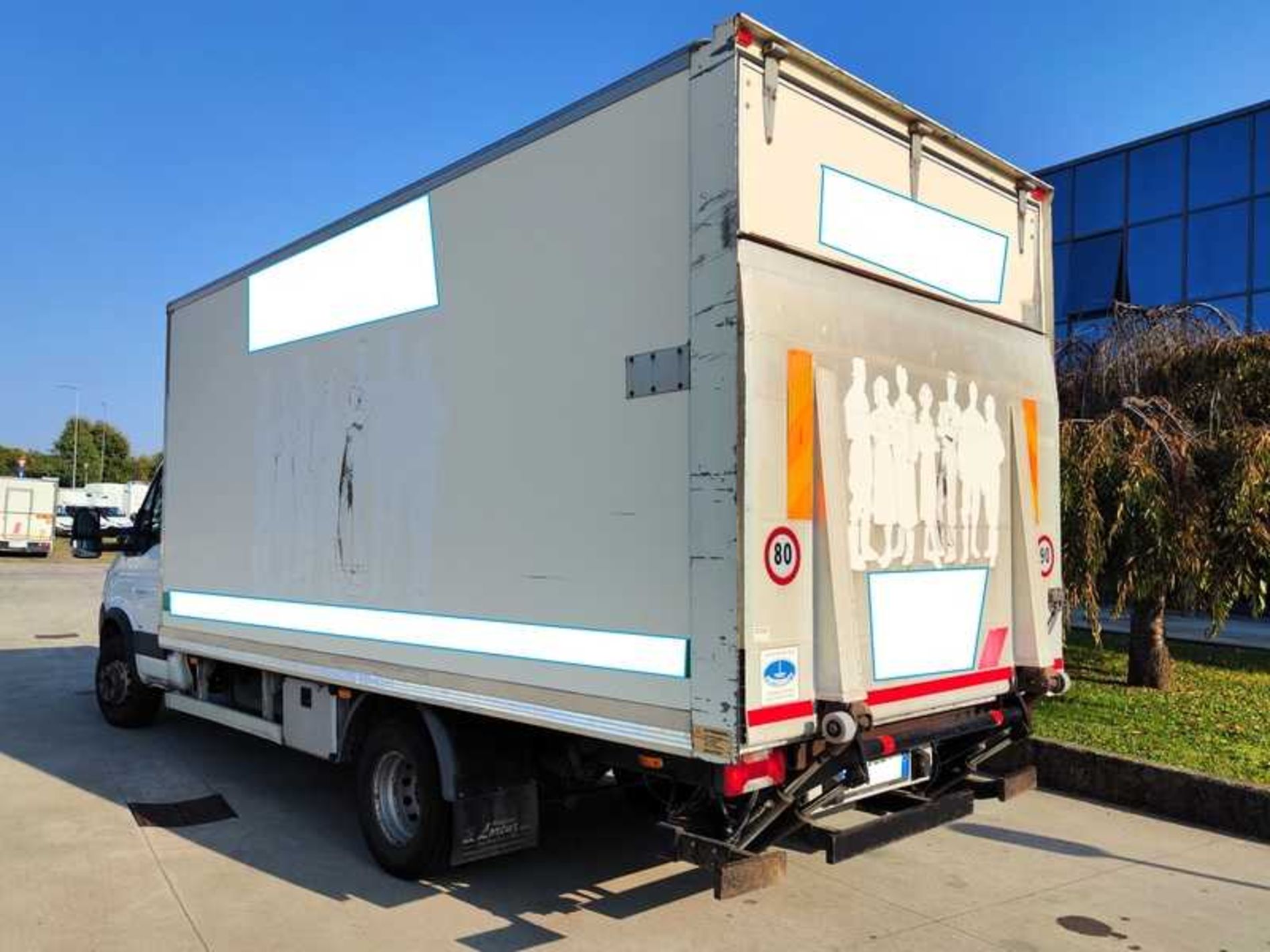 IVECO 65C18 FURGONE CON SPONDA - Lombardia Truck