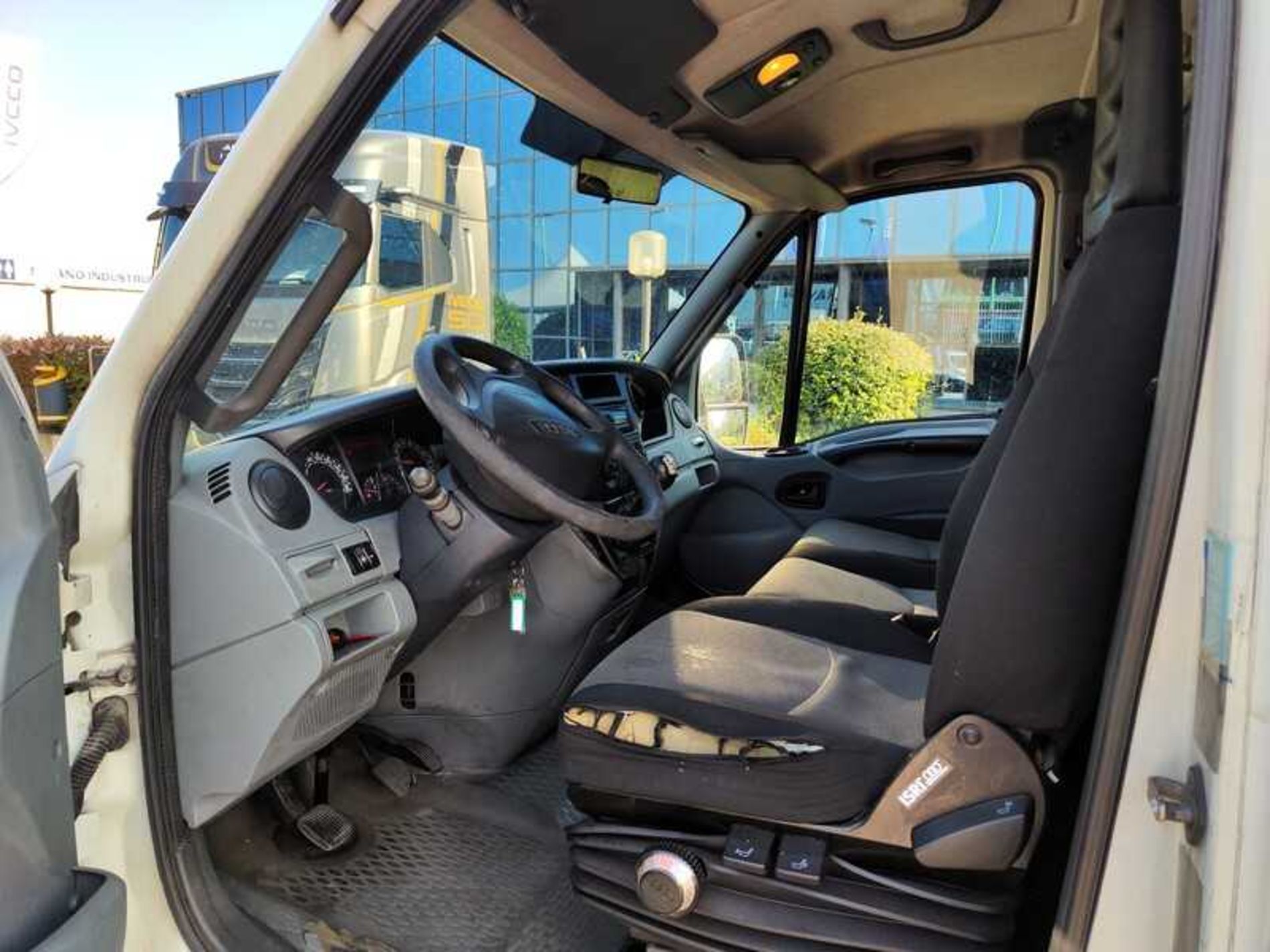 IVECO 65C18 FURGONE CON SPONDA - Lombardia Truck