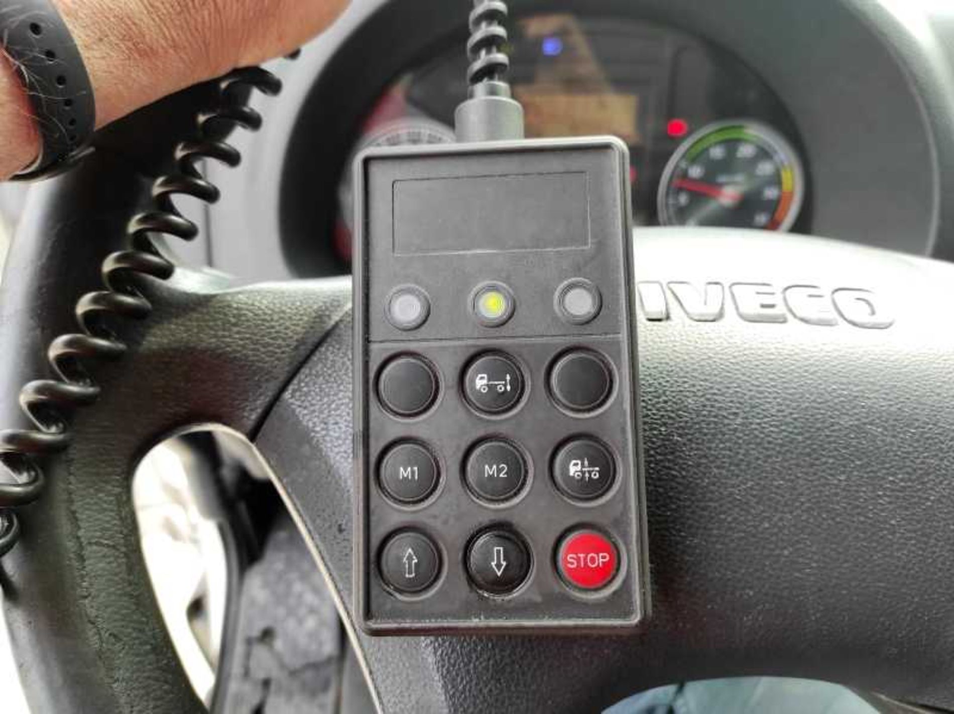 IVECO ML75E18/P FURGONE CON SPONDA - Lombardia Truck