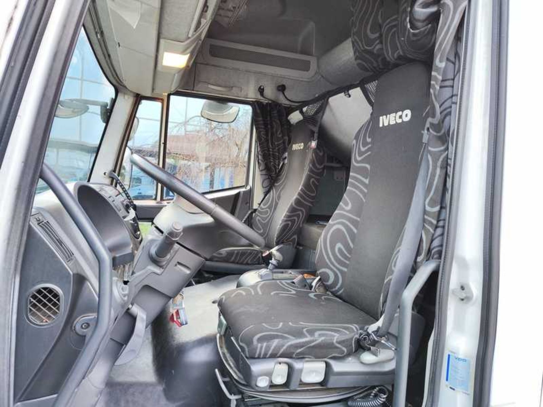 IVECO ML75E18/P FURGONE IN LEGA CON SPONDA - Lombardia Truck