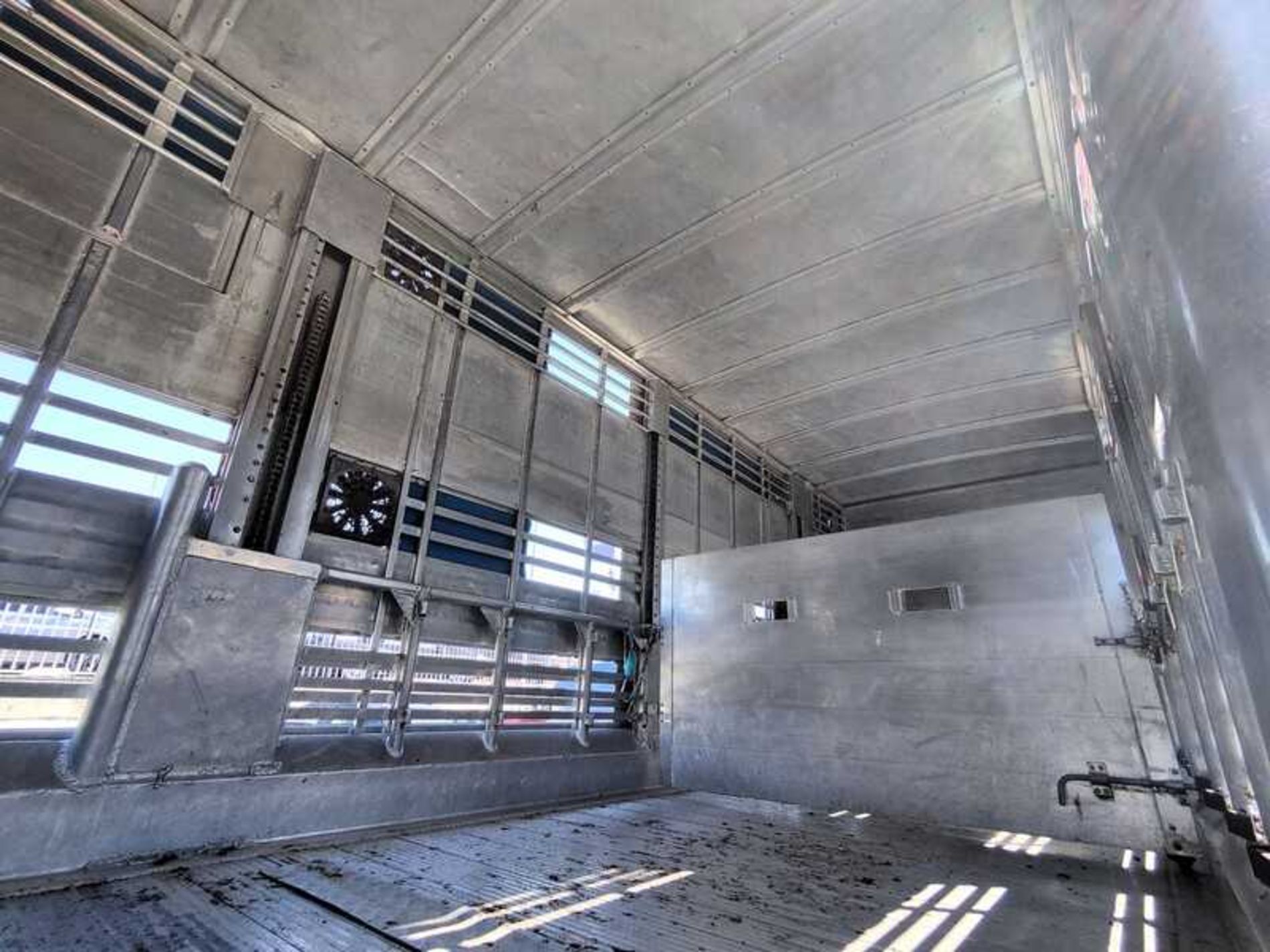 IVECO AS260S56Y/PS TRASPORTO ANIMALI - Lombardia Truck