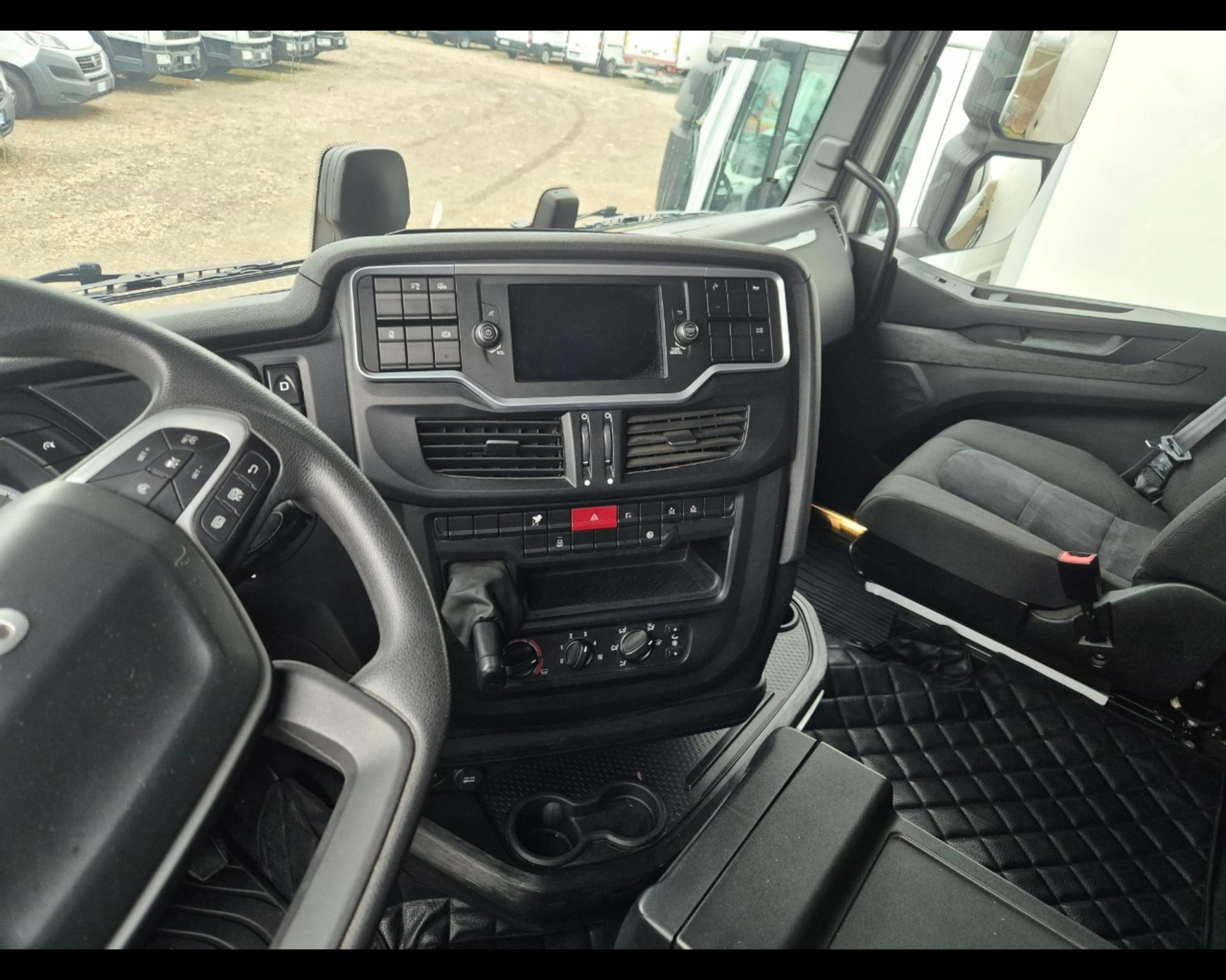 IVECO AS280X53Y/PS ON - C X-Way MY19 AS C11/C13 6x2P - Lombardia Truck