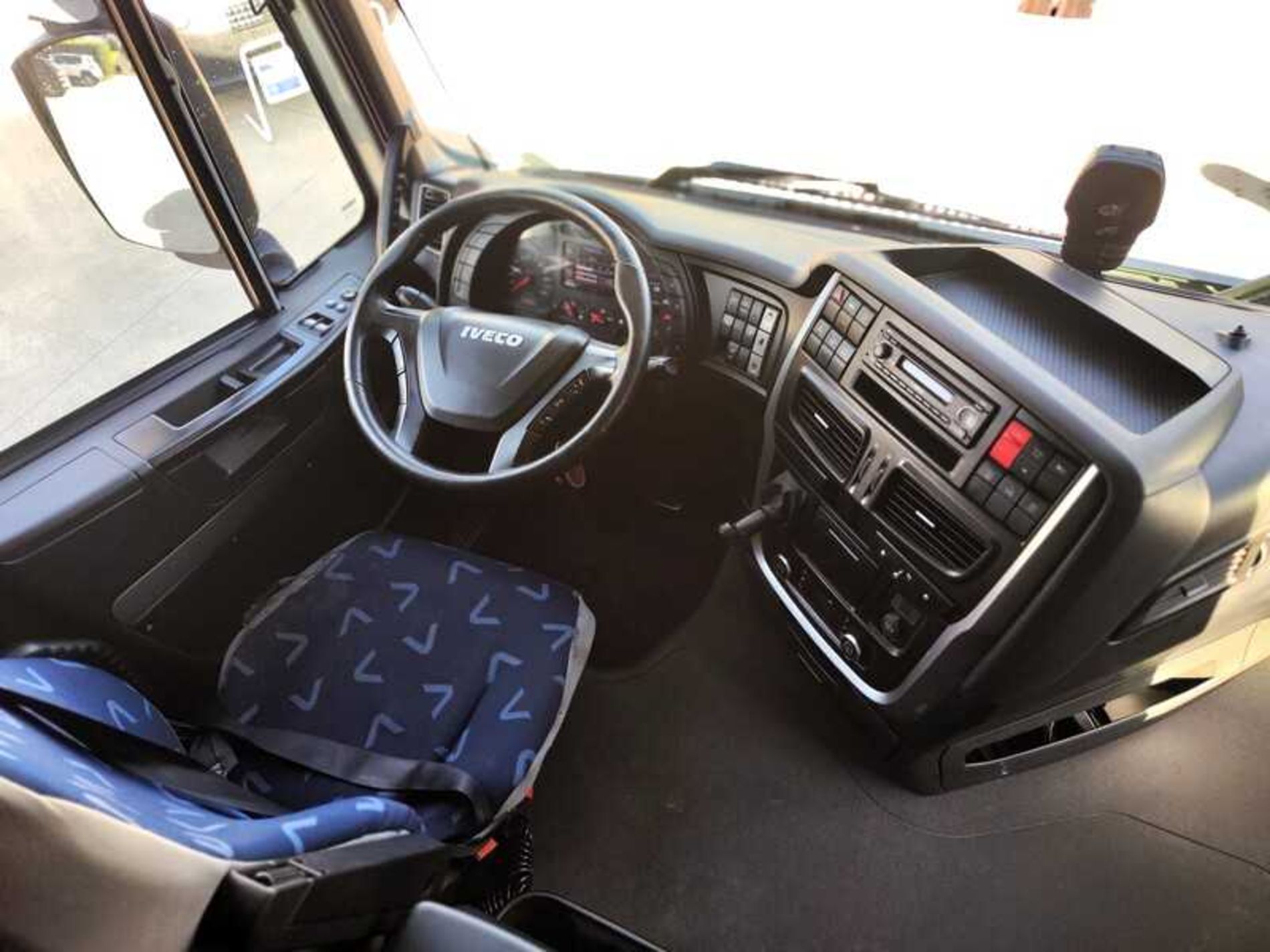 IVECO AS440S48T/P CON IMPIANTO - Lombardia Truck