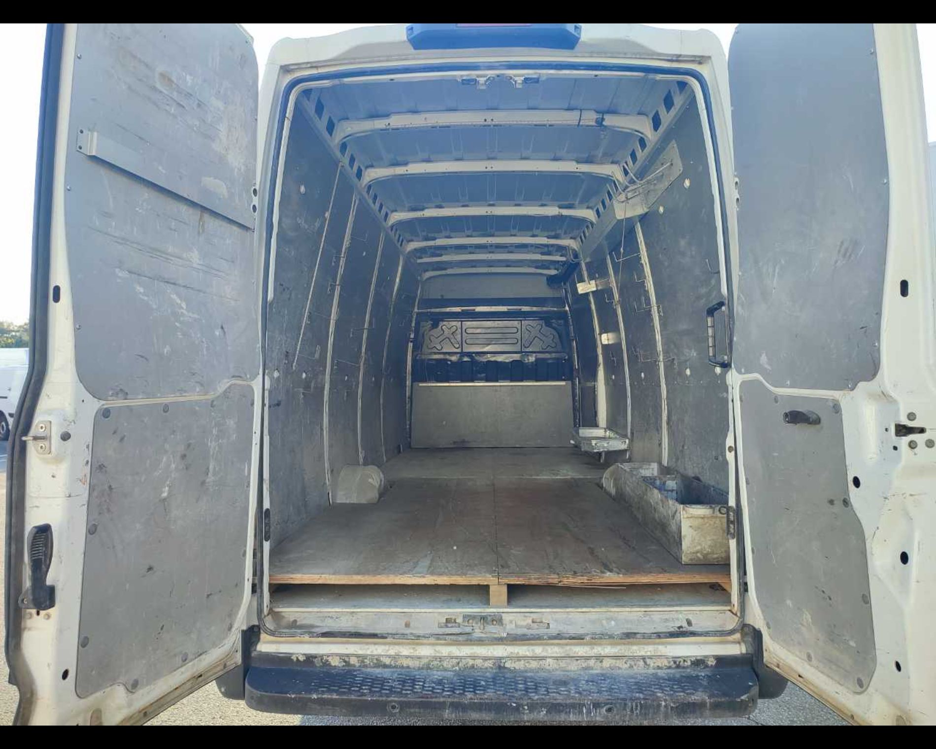 IVECO Daily 35 S14S A8 V H3 - Lombardia Truck