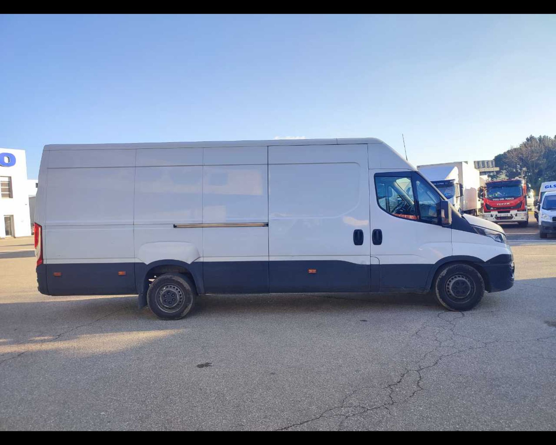 IVECO Daily 35 S14S A8 V H3 - Lombardia Truck