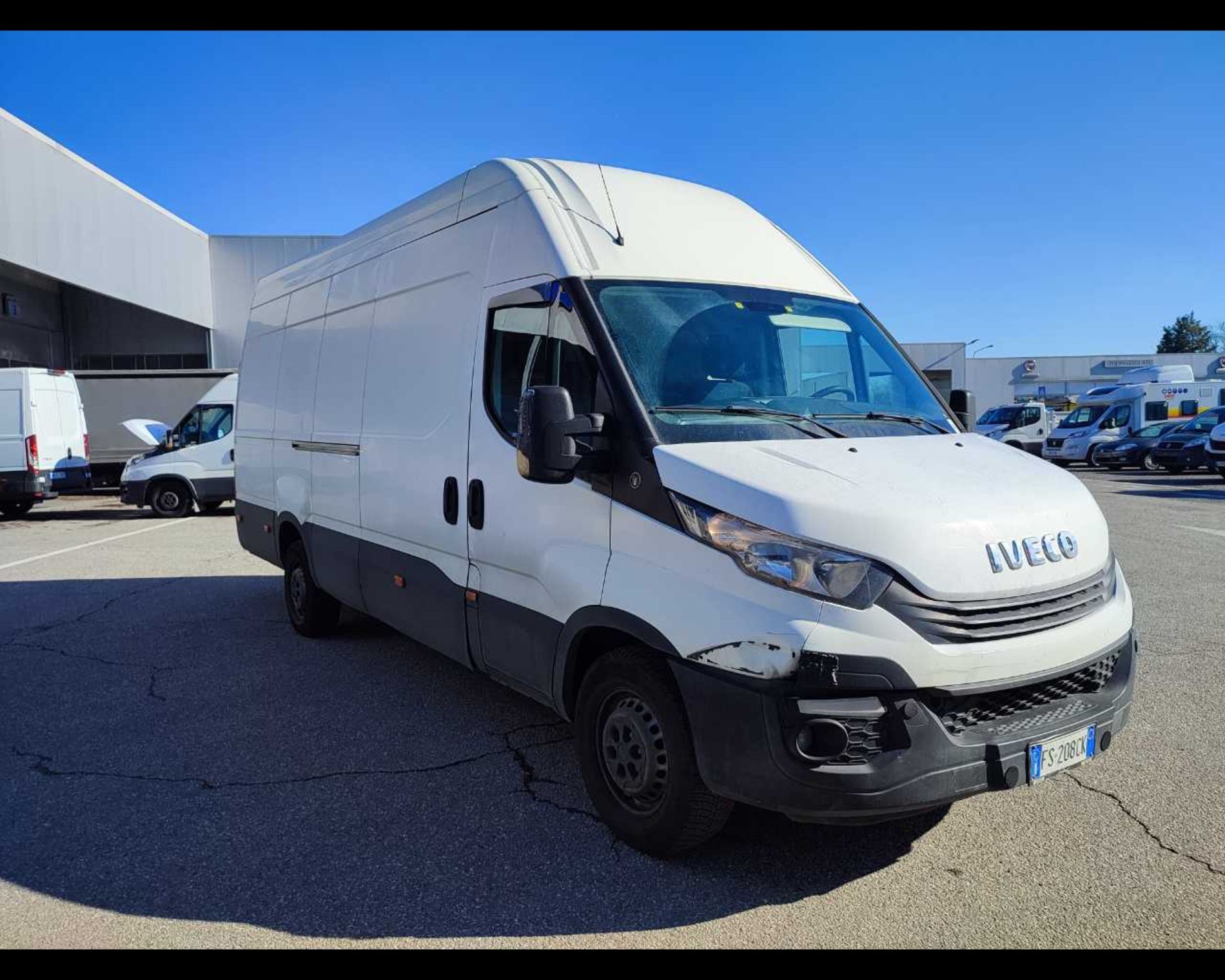IVECO Daily 35 S16S A8 V H3 - Lombardia Truck
