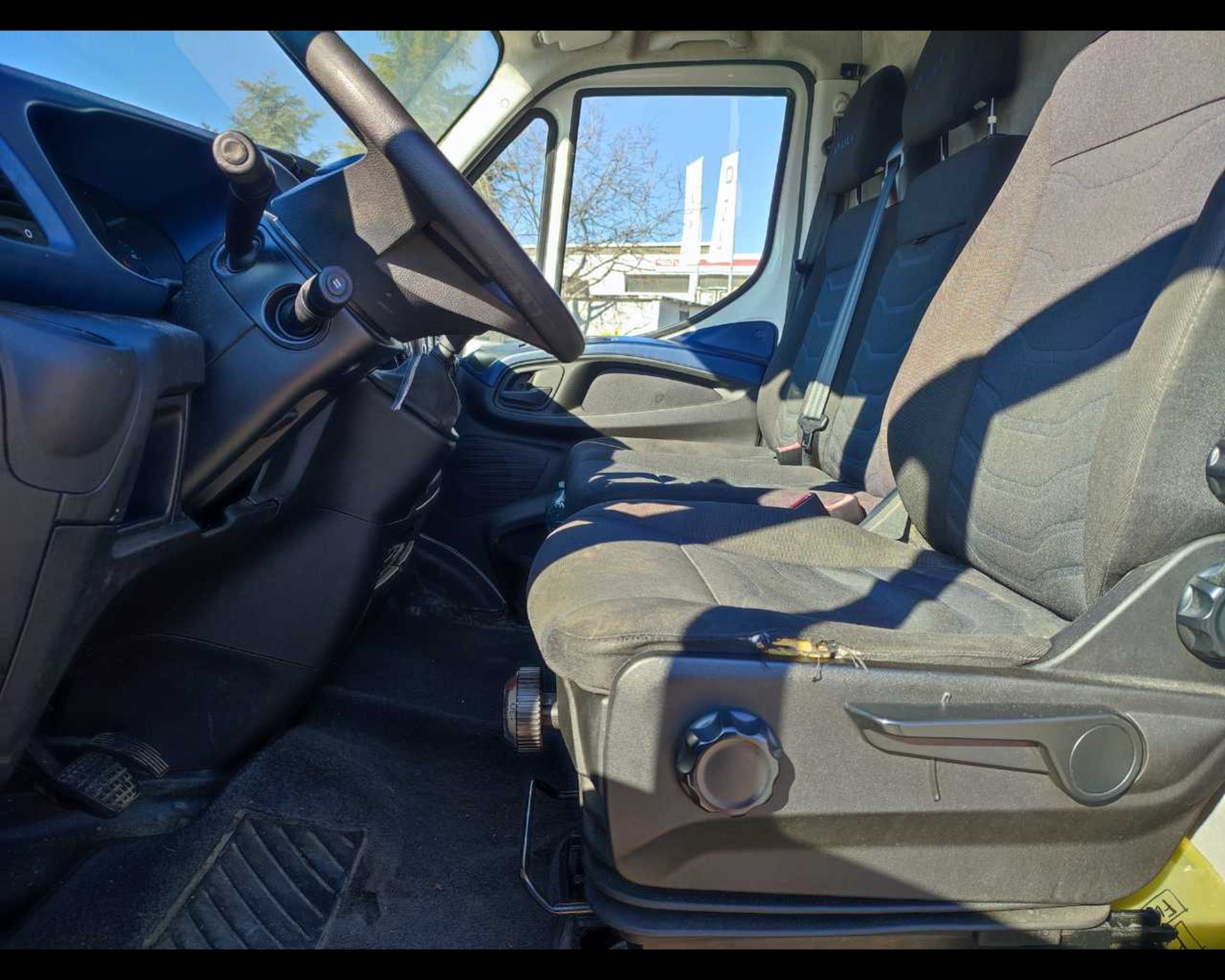 IVECO Daily 35 S16S A8 V H3 - Lombardia Truck