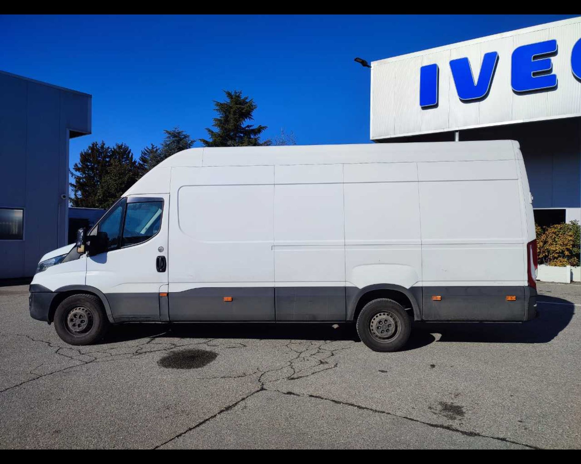 IVECO Daily 35 S16S A8 V H3 - Lombardia Truck