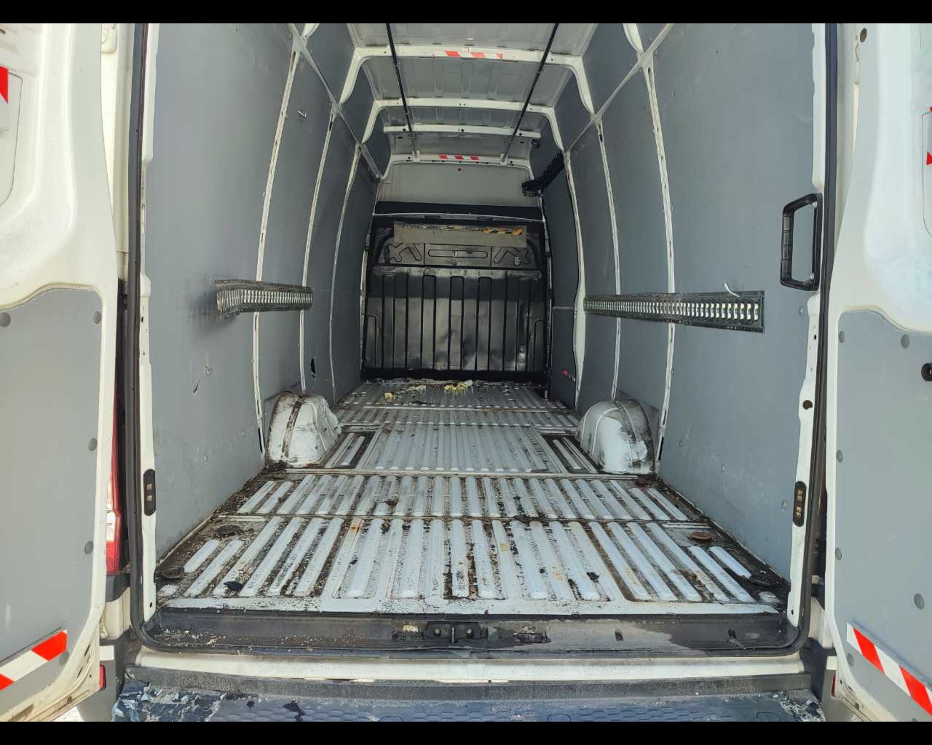 IVECO Daily 35 S16S A8 V H3 - Lombardia Truck