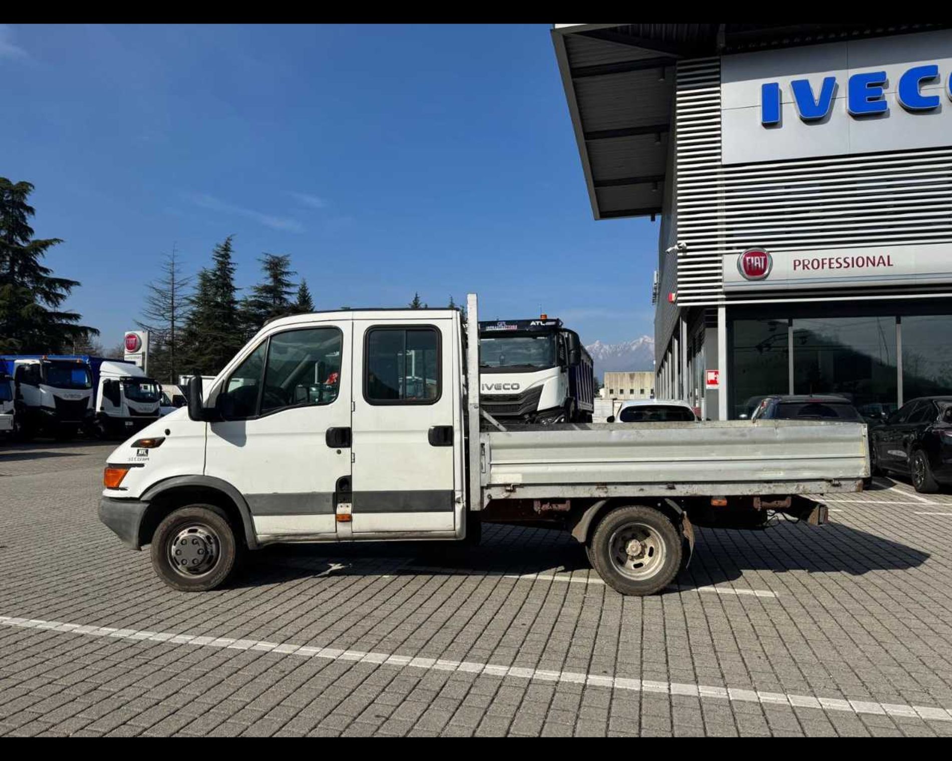 IVECO Daily 35 C12D/P d.cab. FISSO - Lombardia Truck