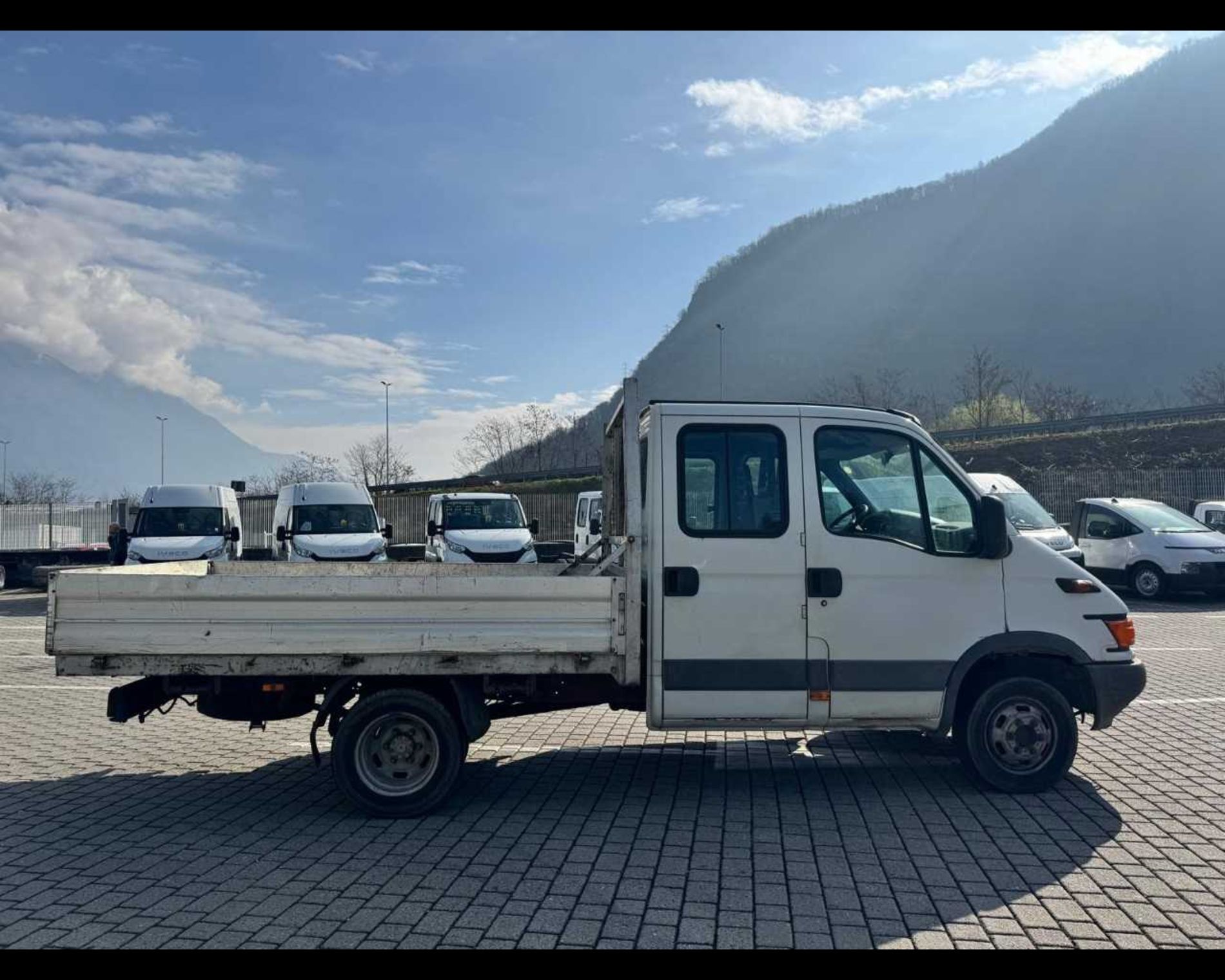 IVECO Daily 35 C12D/P d.cab. FISSO - Lombardia Truck