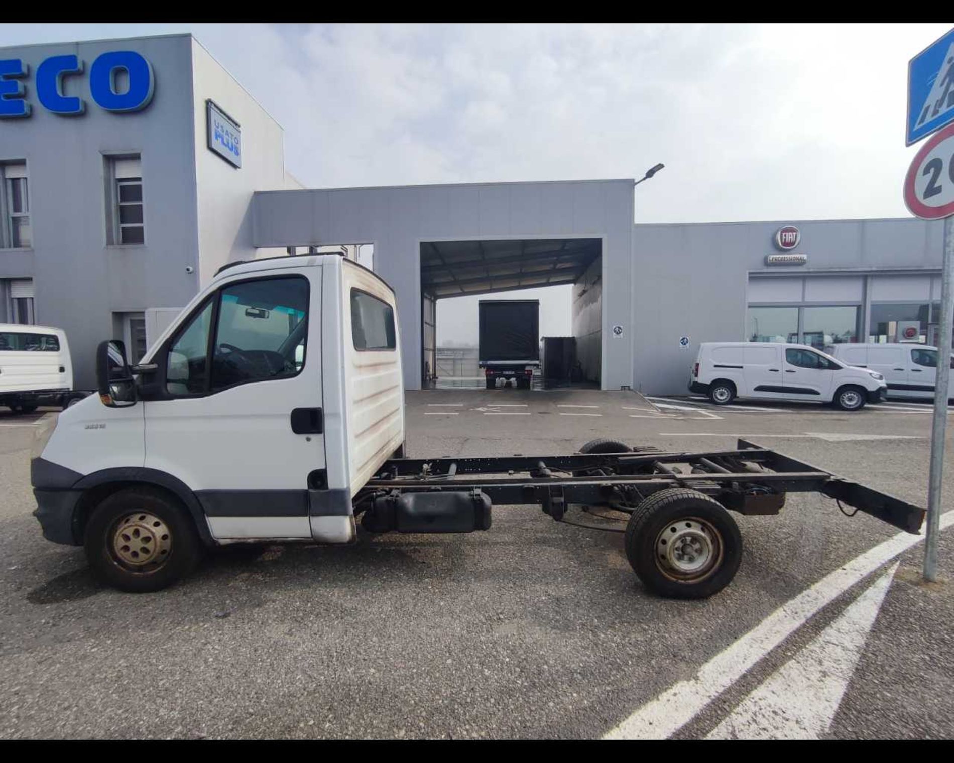 IVECO Daily 35 S15/2.3 A TELAIO - Problemi al motore - Lombardia Truck