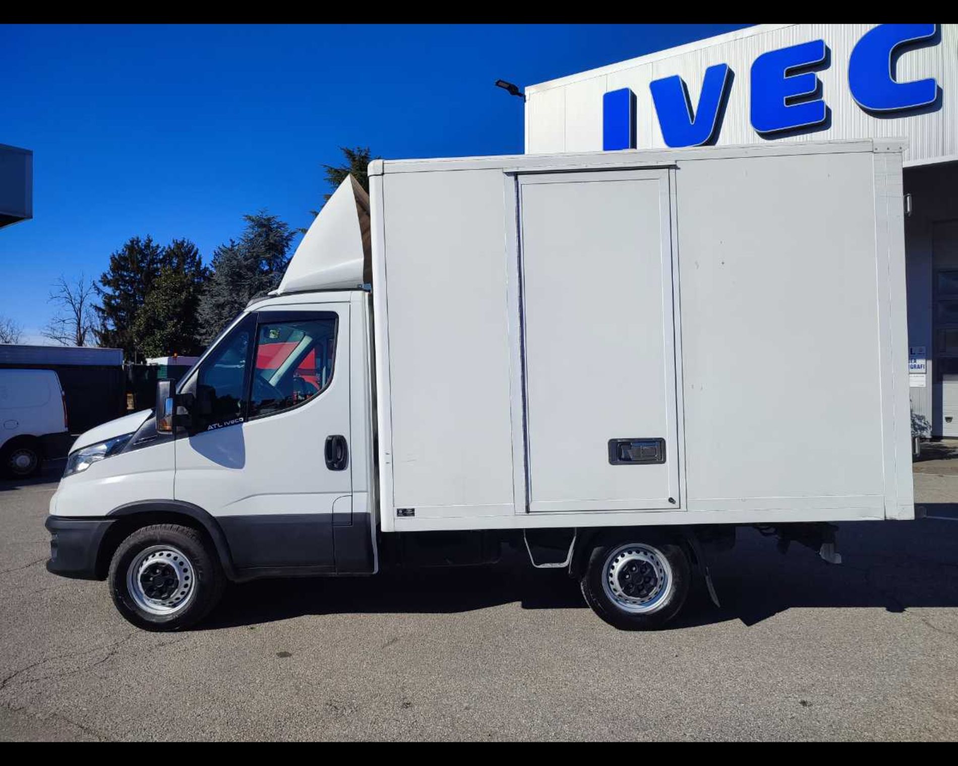 IVECO Daily 35 S14H con BOX - Lombardia Truck