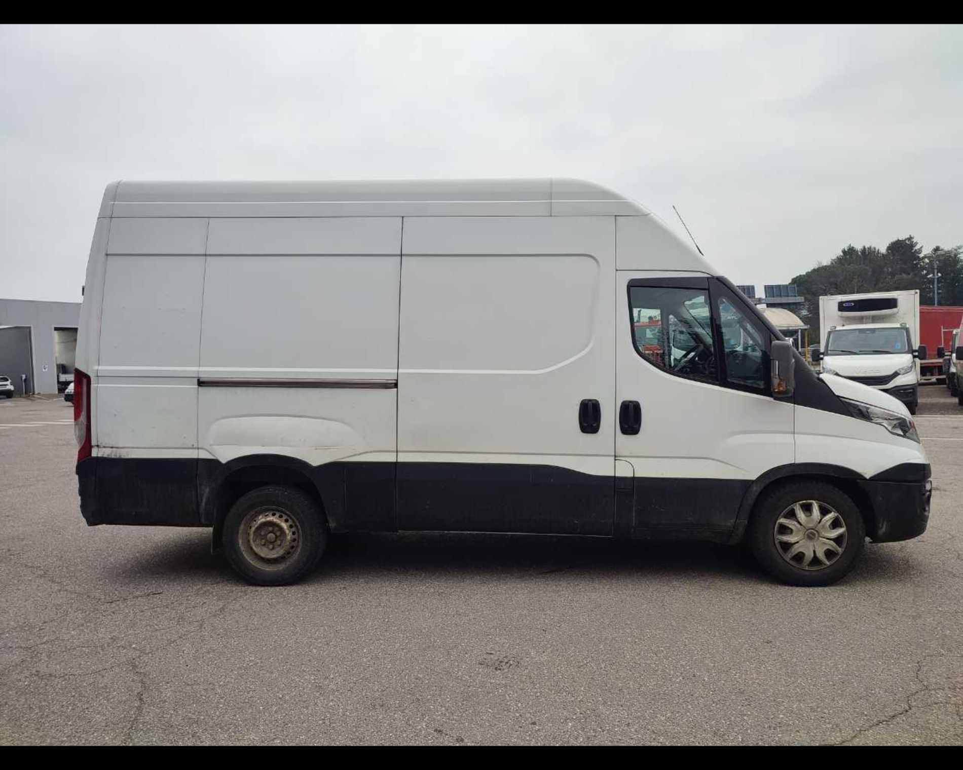 IVECO Daily 35 S15/2.3 SV H3  - Lombardia Truck