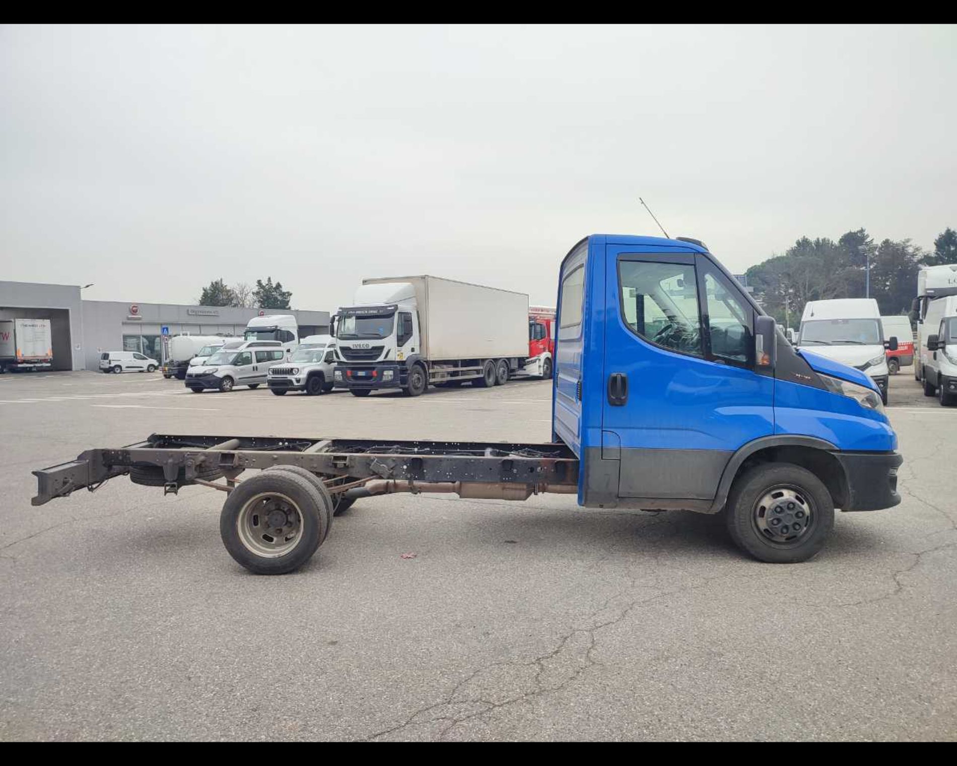 IVECO Daily 35 C16H 3.0 A TELAIO - Lombardia Truck
