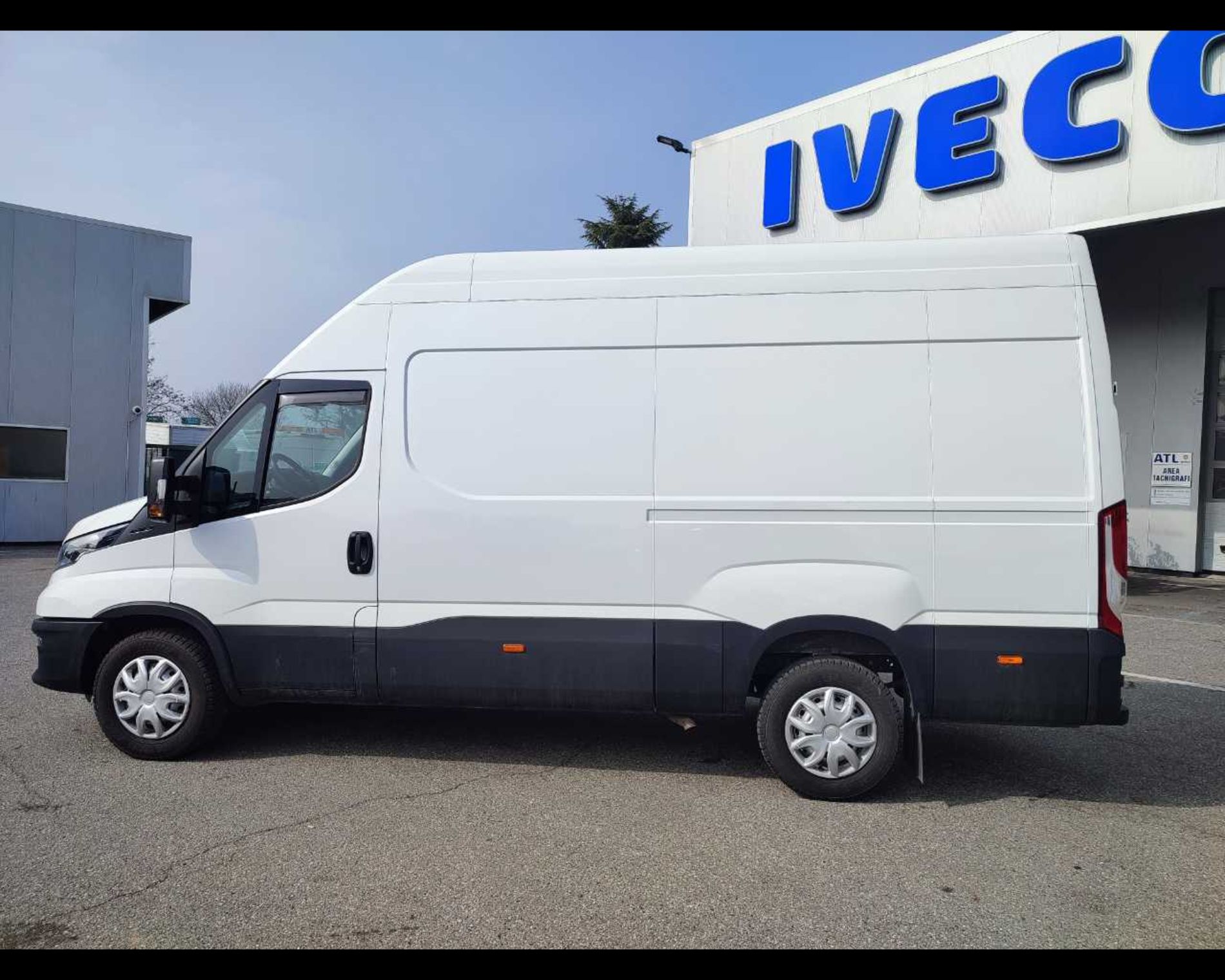 IVECO Daily 35 S16 V H3 3520L LD - Lombardia Truck