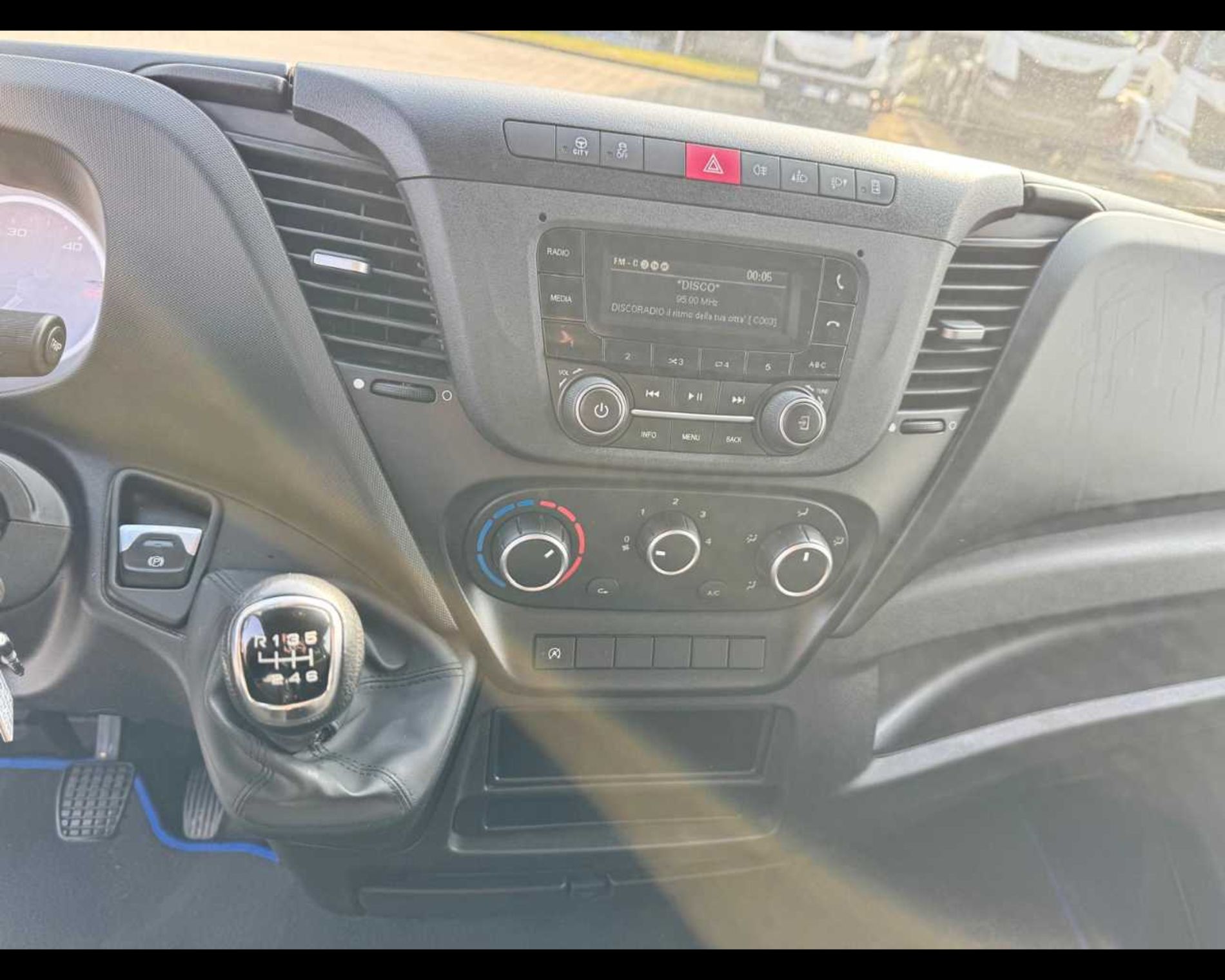 IVECO Daily 35 S16H 4100 BOX - Lombardia Truck