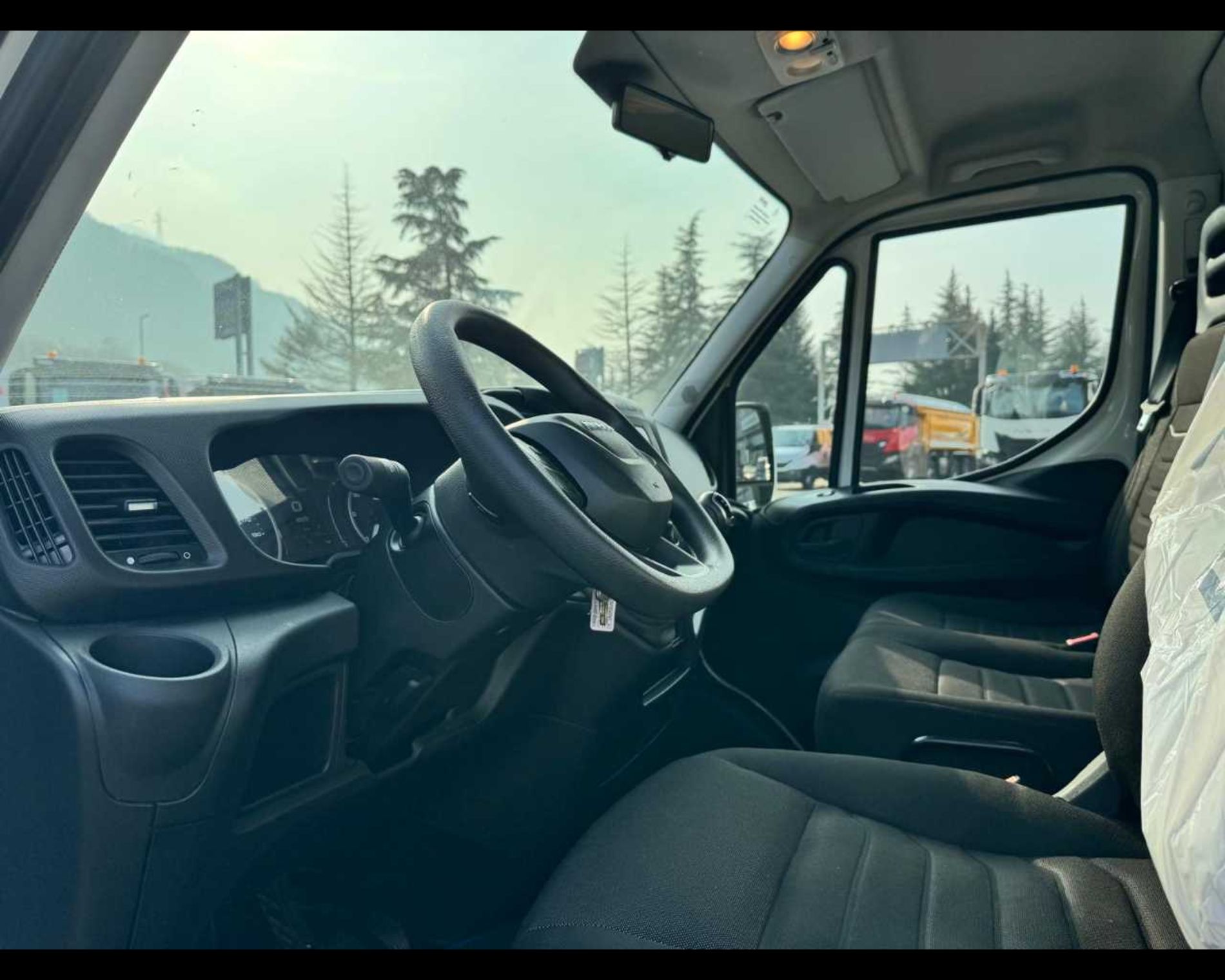 IVECO Daily 35 S16H 4100 BOX - Lombardia Truck