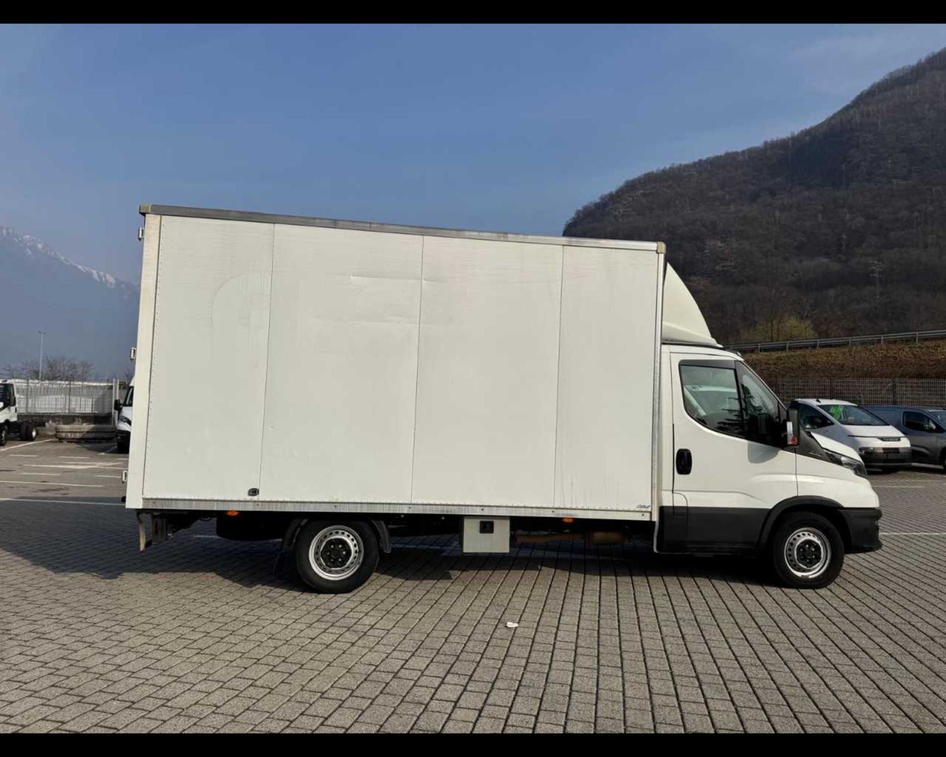 IVECO Daily 35 S16H 4100 BOX - Lombardia Truck