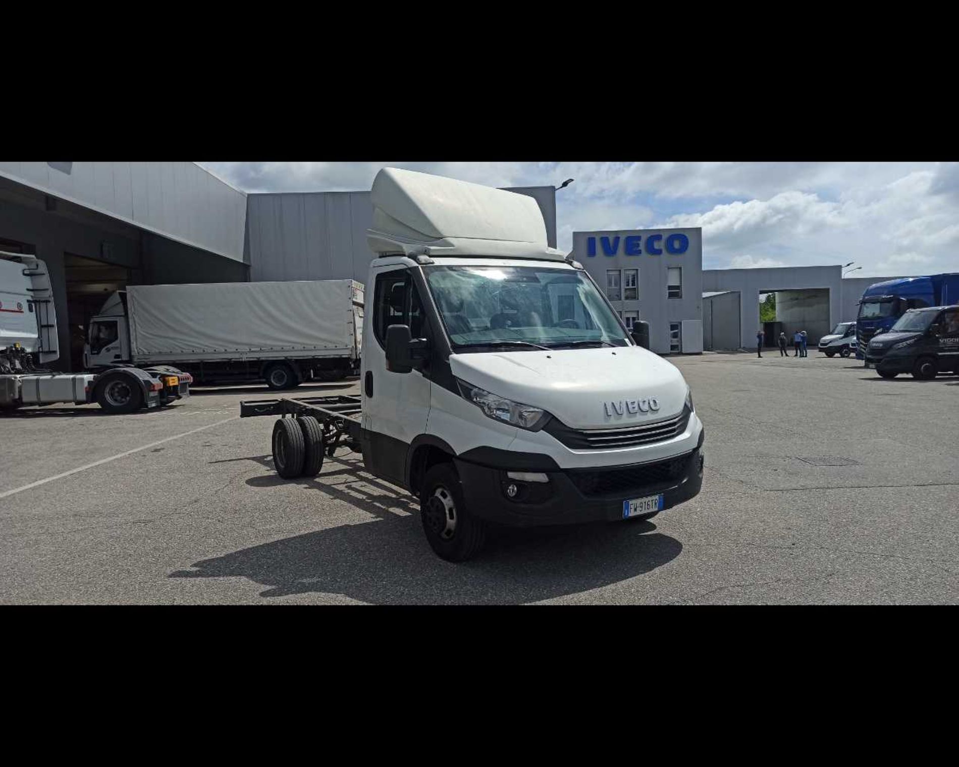 IVECO Daily 35 C16H 2.3 A8 3750 HD A TELAIO - Lombardia Truck