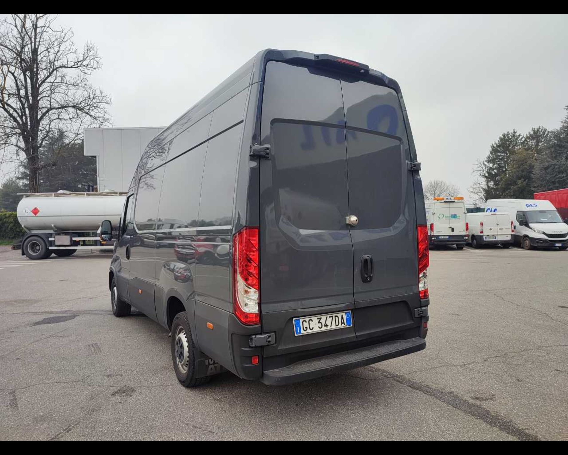 IVECO Daily 35 S16 2.3 A8 V LH3  - Lombardia Truck