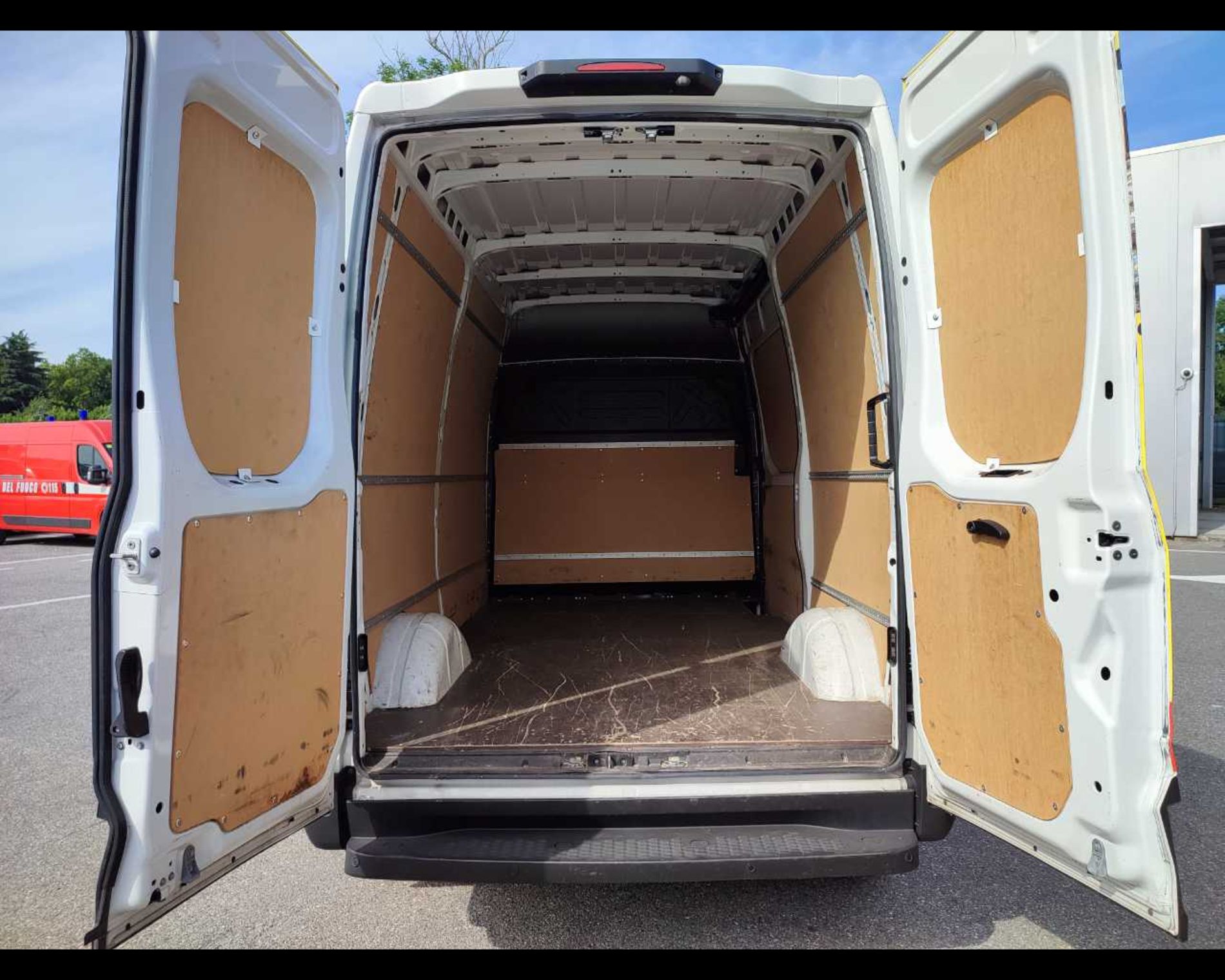 IVECO Daily 35 S16 35S16 Hi-Matic - Lombardia Truck