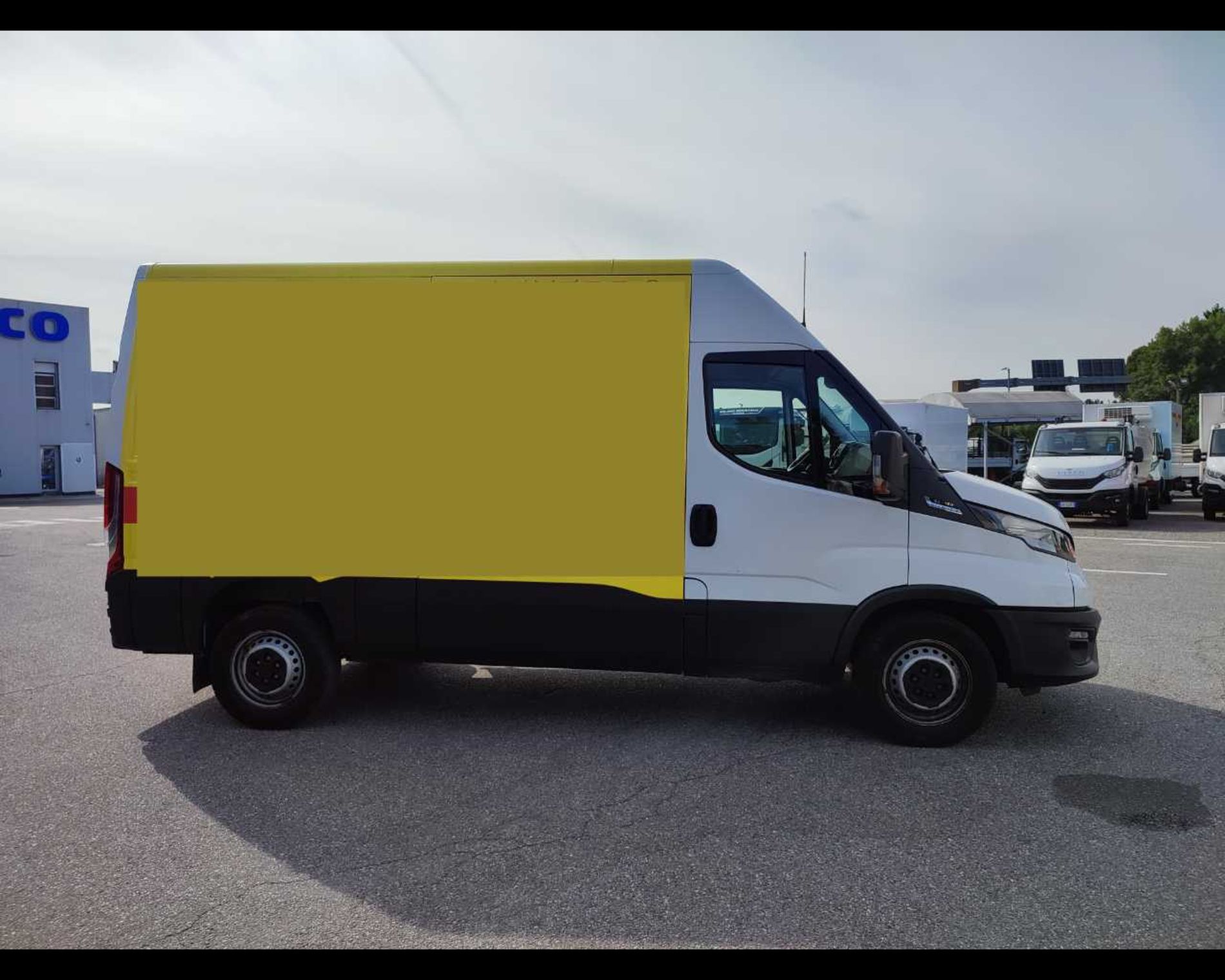 IVECO Daily 35 S16 35S16 Hi-Matic - Lombardia Truck