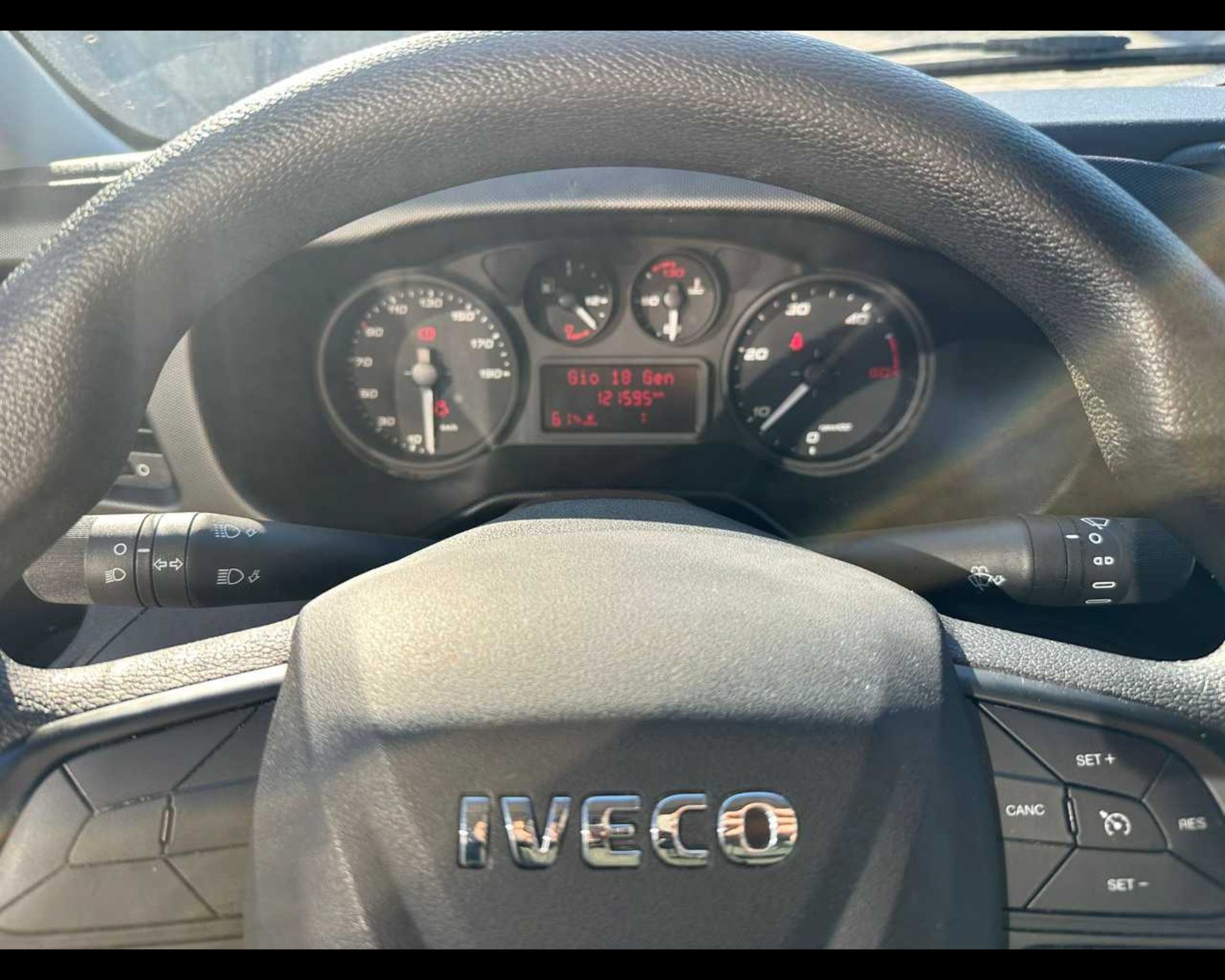 IVECO 35C16 H - FURGONE CON SPONDA CARICATRICE POSTERIORE - Lombardia Truck