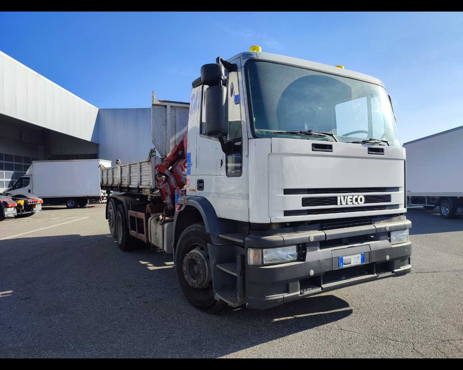 IVECO 190E27 RIB + GRU - Lombardia Truck