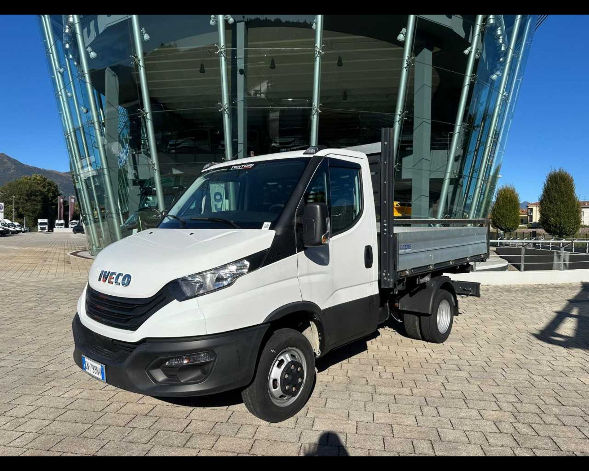 IVECO 35C14 H - CASSONE RIBALTABILE TRILATERALE - Lombardia Truck