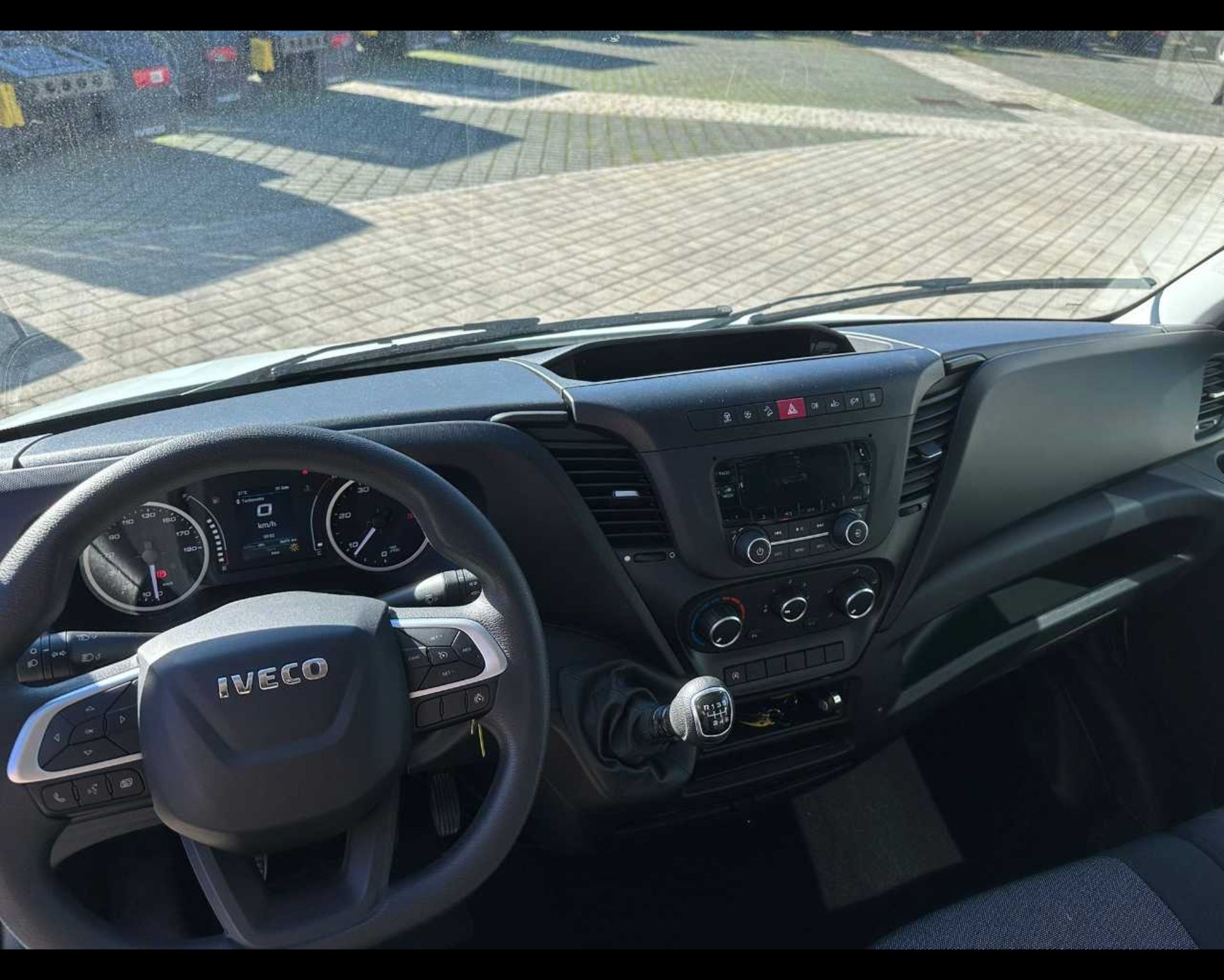 IVECO 35C14 H - CASSONE RIBALTABILE TRILATERALE - Lombardia Truck