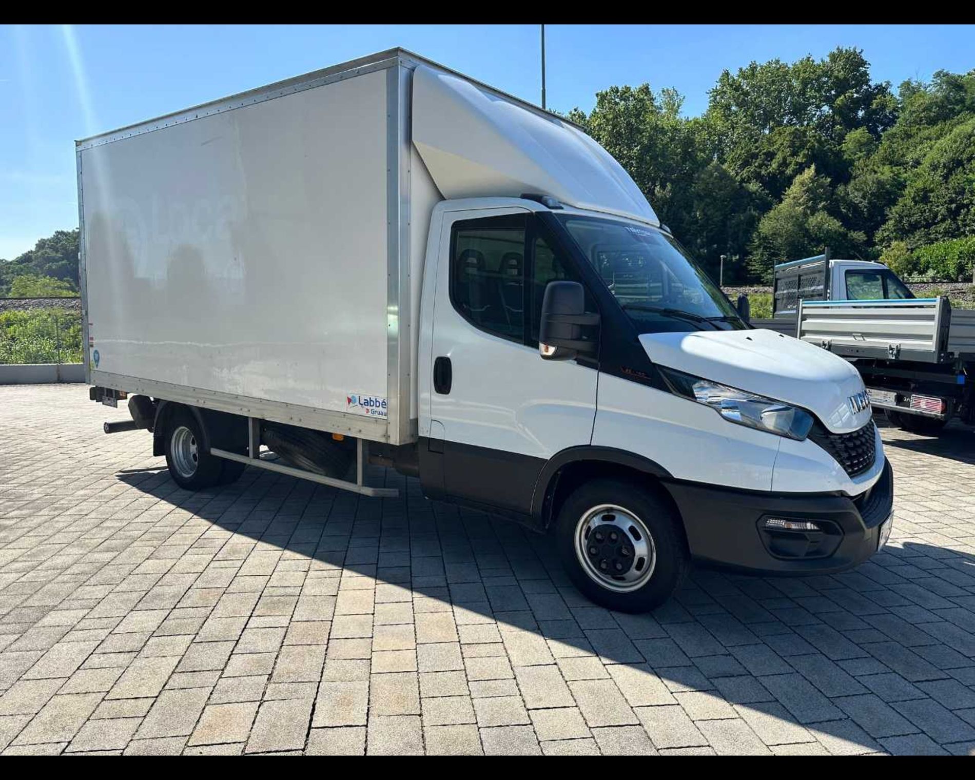 IVECO 35C16 H - FURGONE CON SPONDA CARICATRICE POSTERIORE - Lombardia Truck