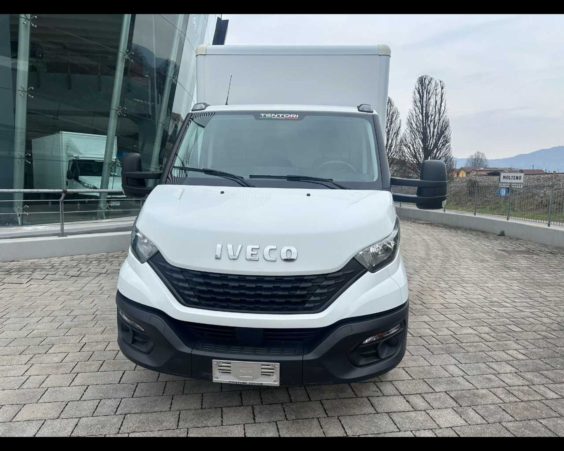 IVECO 35C16 H - FURGONE IN LEGA CON SPONDA CARICATRICE POSTERIORE - Lombardia Truck