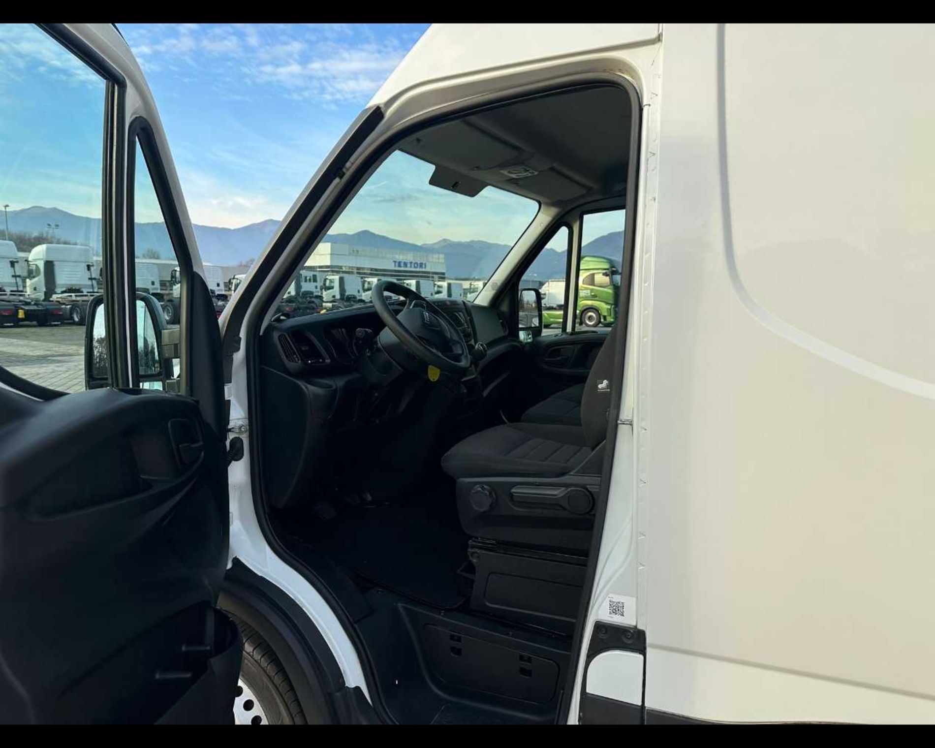 IVECO 35S14V - FURGONE DI SERIE - Lombardia Truck