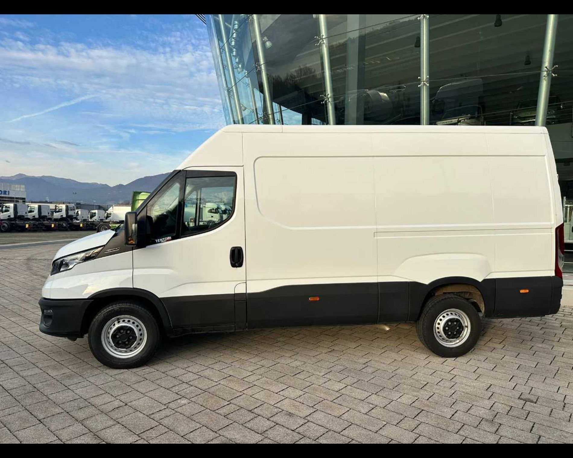 IVECO 35S14V - FURGONE DI SERIE - Lombardia Truck