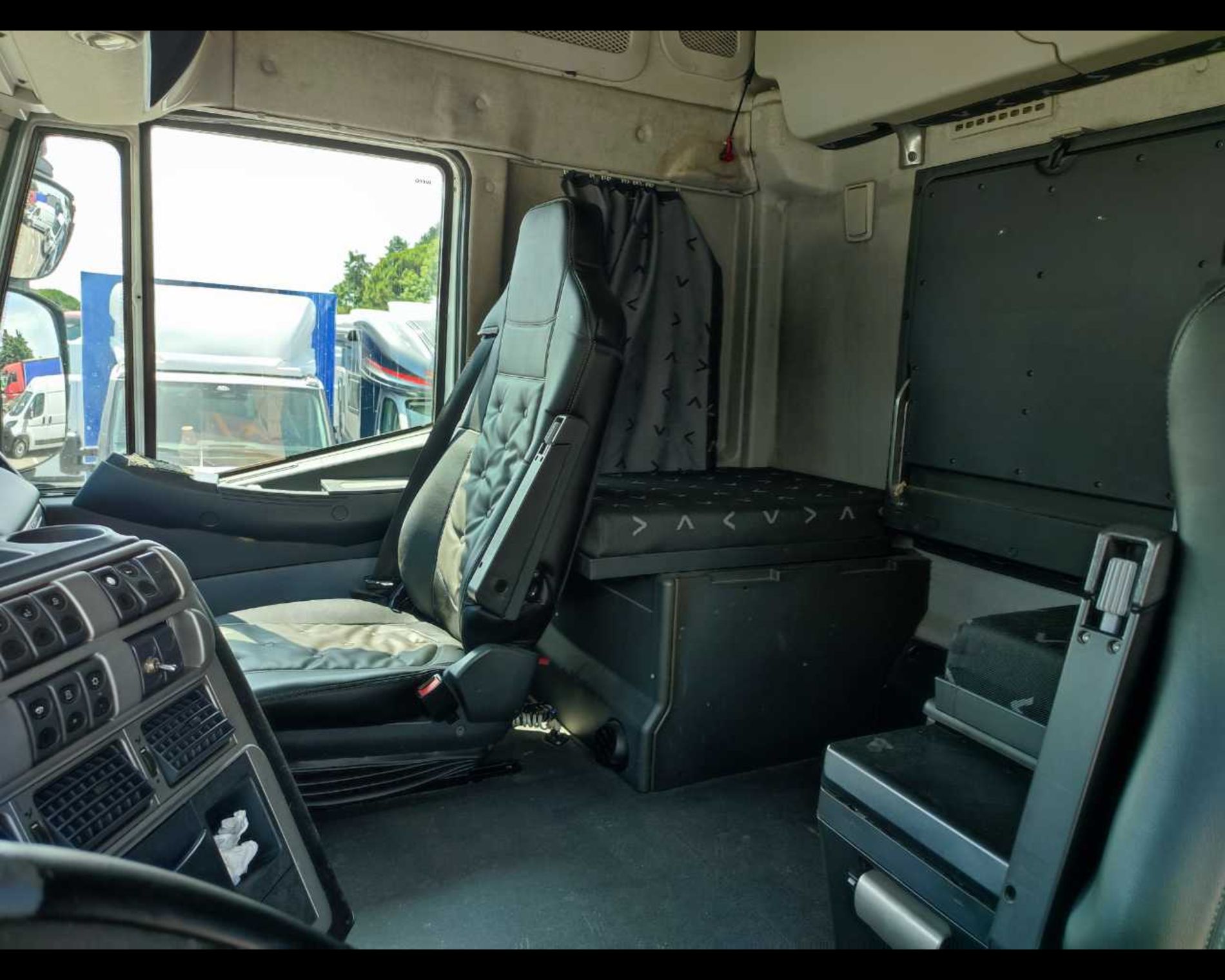 IVECO AS260S50Y/FS CM - Lombardia Truck