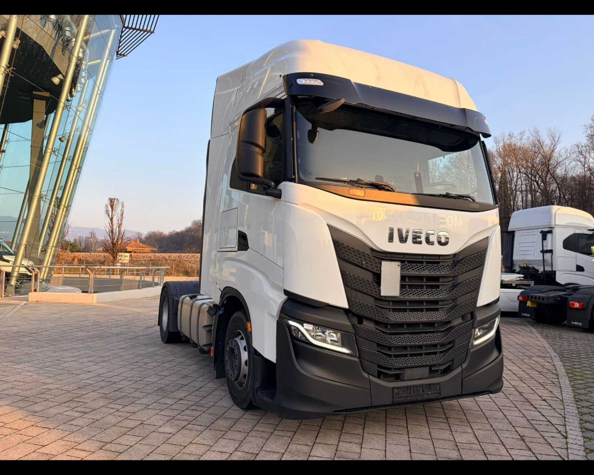 IVECO S-WAY AS440S49T/P - TRATTORE STRADALE - Lombardia Truck