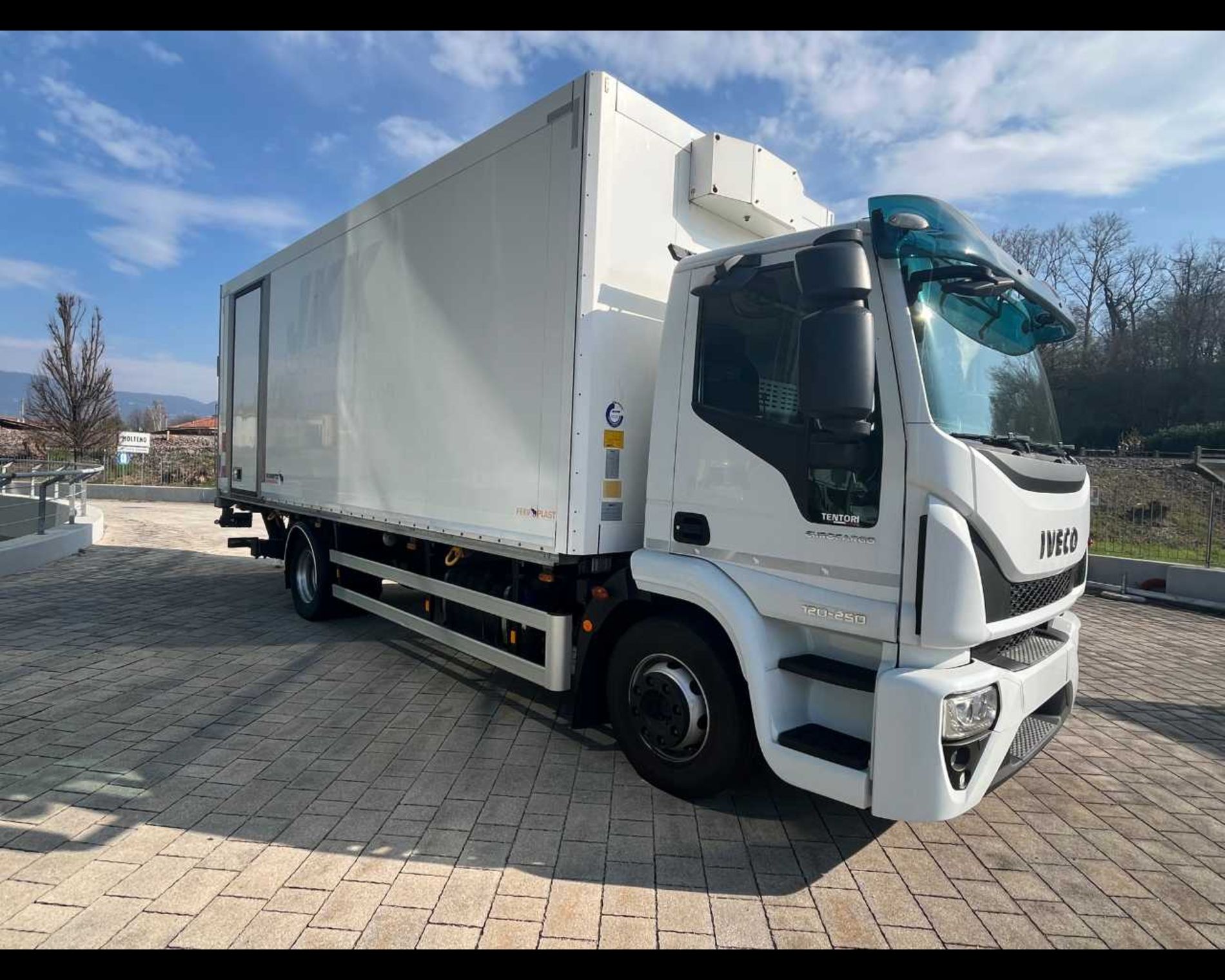 IVECO ML120E25/P - FURGONE CON SPONDA CARICATRICE POSTERIORE - Lombardia Truck