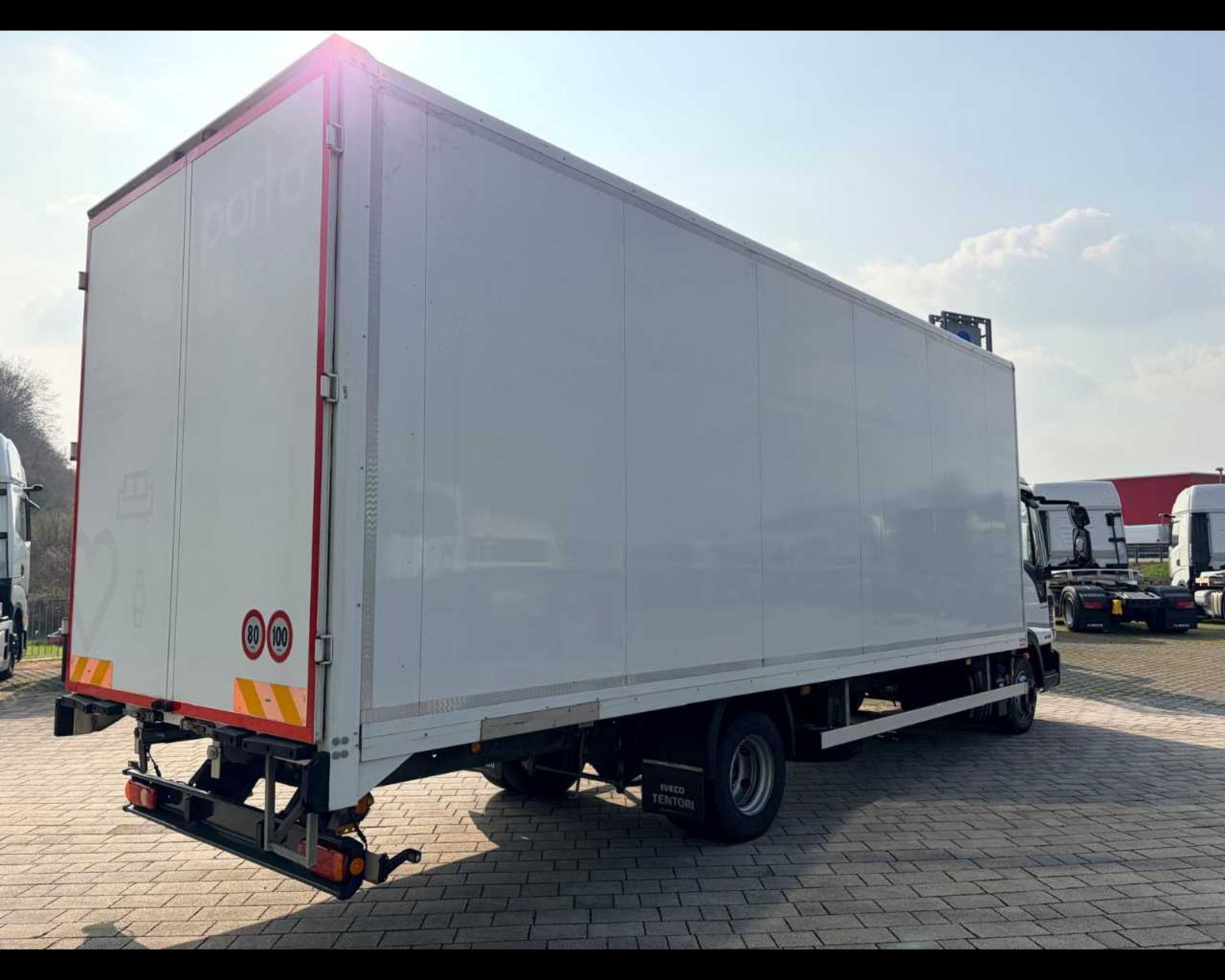 IVECO EUROCARGO ML80E19/P - FURGONE IN LEGA - Lombardia Truck