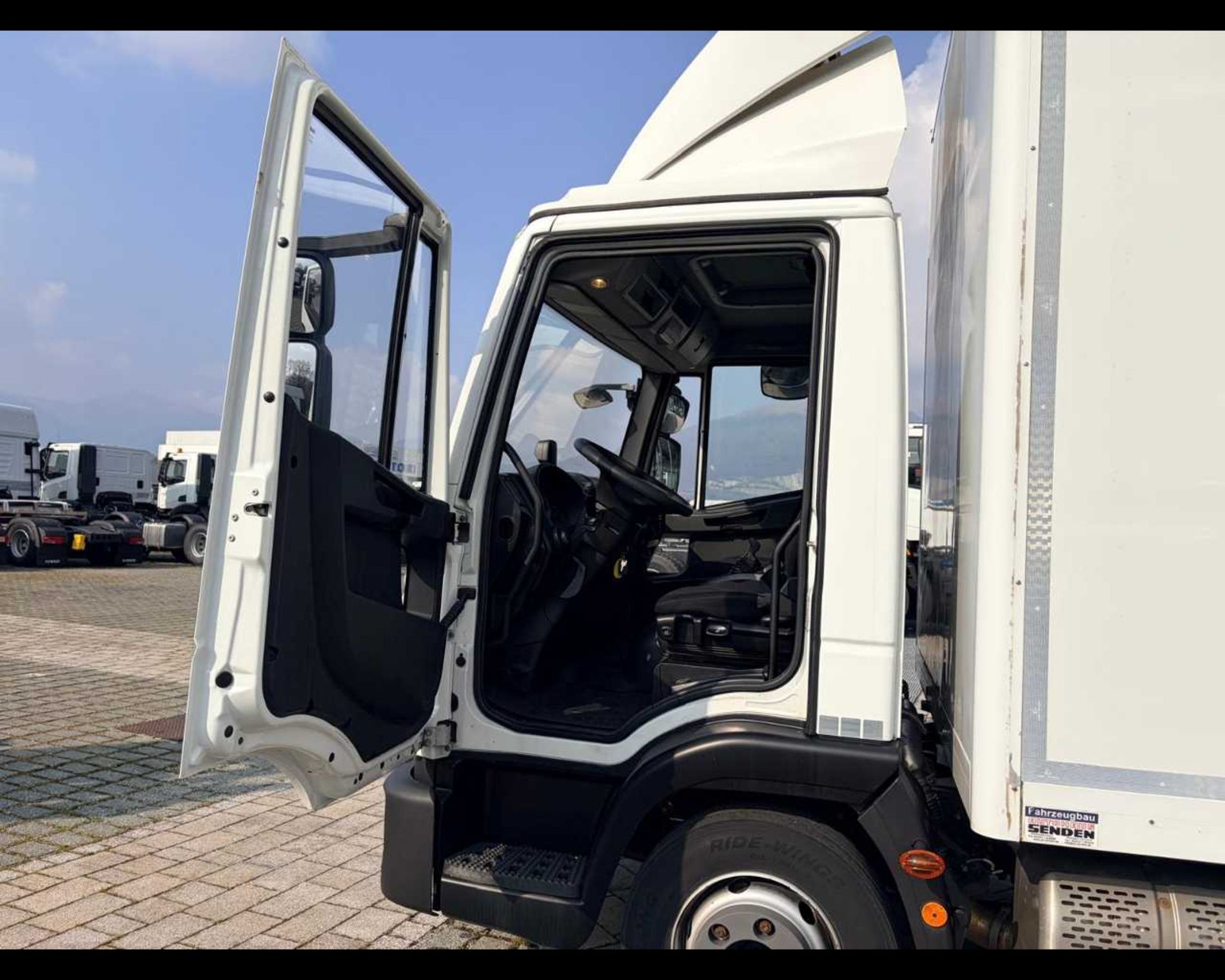 IVECO EUROCARGO ML80E19/P - FURGONE IN LEGA - Lombardia Truck