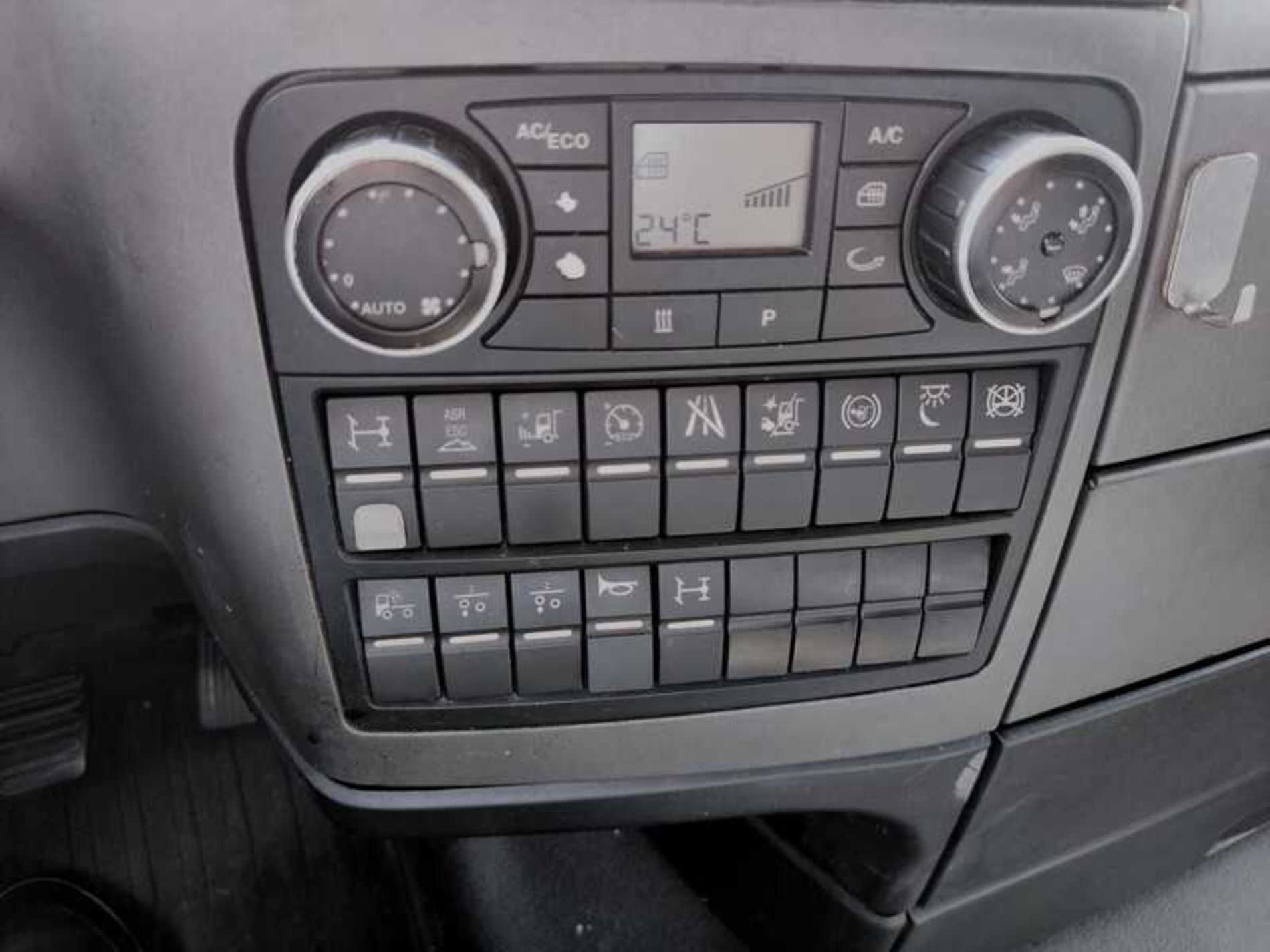 MAN TGX 18.480 TRATTORE - Lombardia Truck