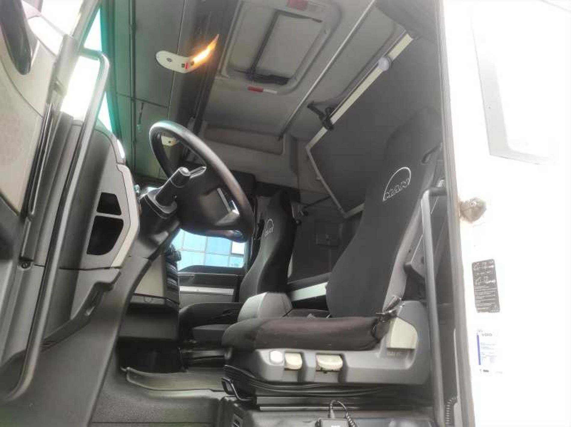 MAN 18.480 TRATTORE - Lombardia Truck