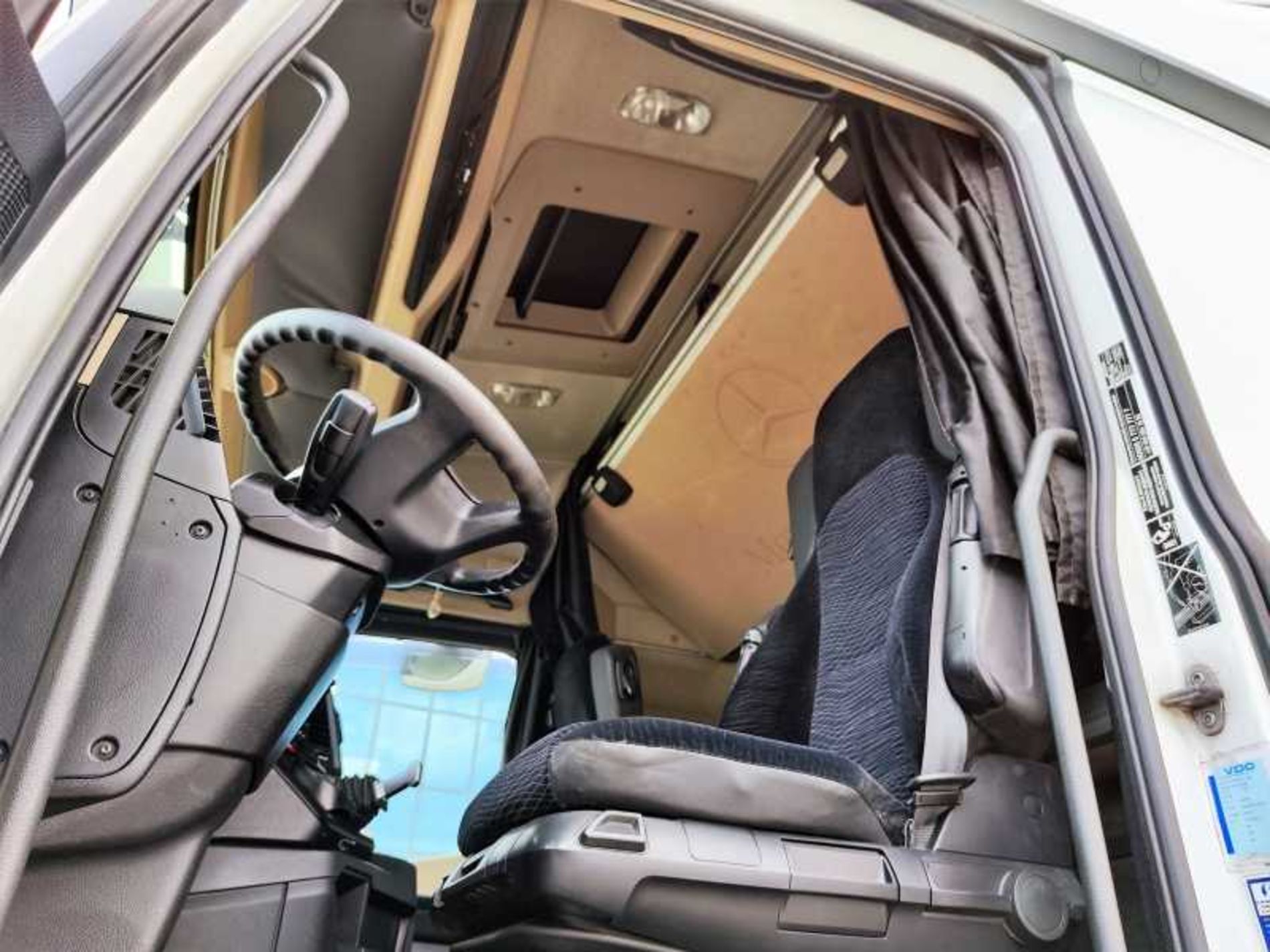 MERCEDES ACTROS 1848 TRATTORE - Lombardia Truck