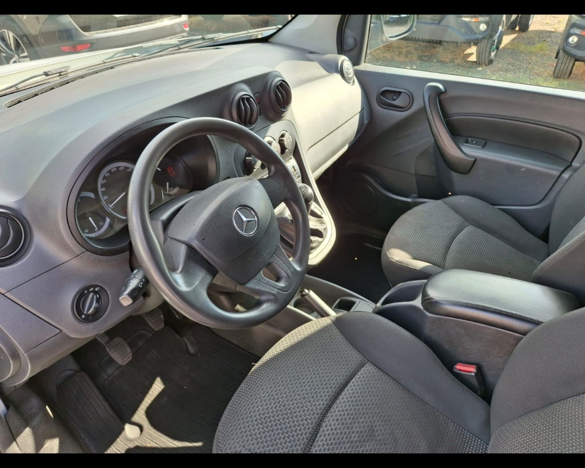 MERCEDES-BENZ CITAN  - Lombardia Truck