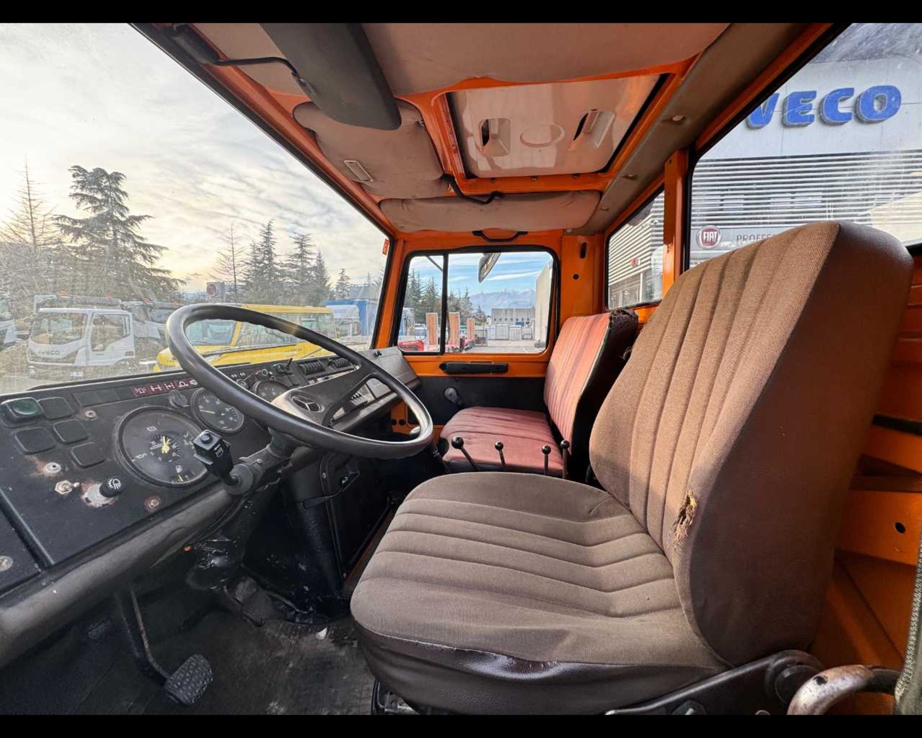 MERCEDES-BENZ UNIMOG U1300L 4X4 - Imm. Macchina operatrice - Patente B - Lombardia Truck