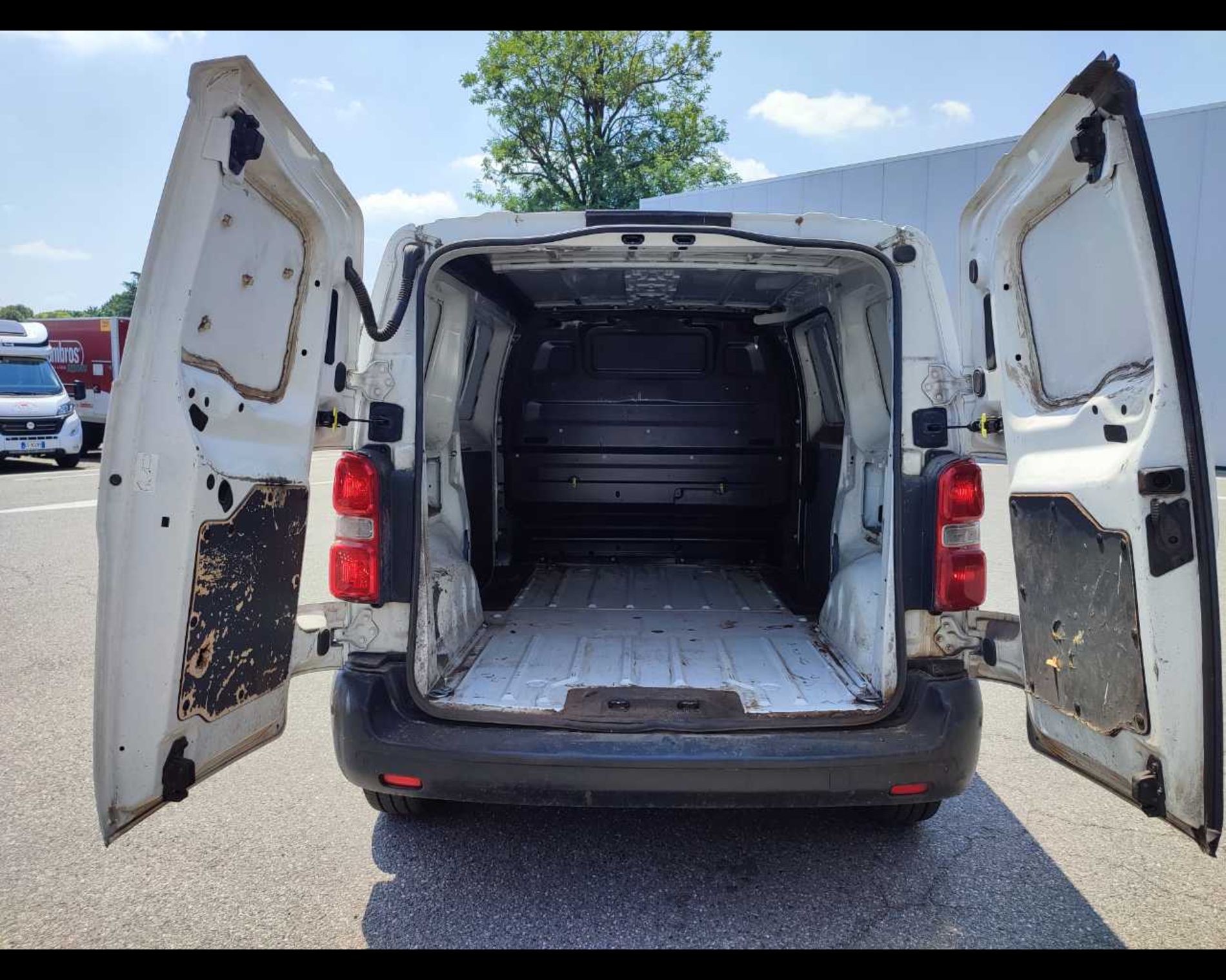 PEUGEOT Expert 2.0 Bluehdi Premium std 180cv S&S EAT8  - Lombardia Truck