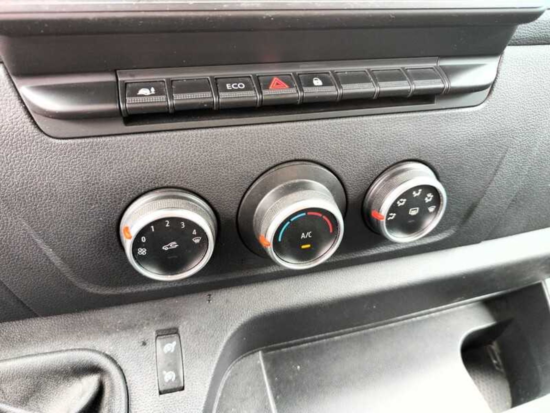 RENAULT MASTER R35 2.3 DCI 135CV L3H2 - Lombardia Truck