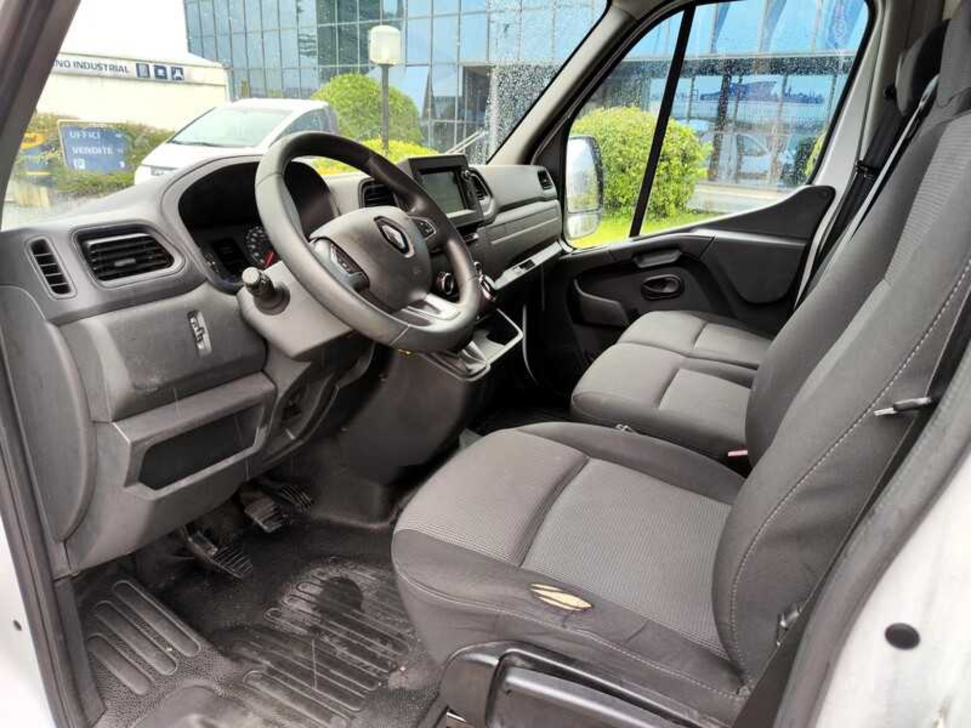 RENAULT MASTER R35 2.3 DCI 135CV L3H2 - Lombardia Truck