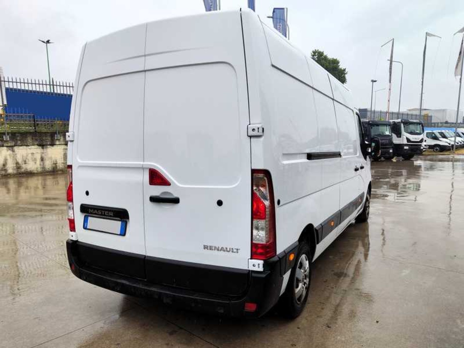 RENAULT MASTER R35 2.3 DCI 135CV L3H2 - Lombardia Truck