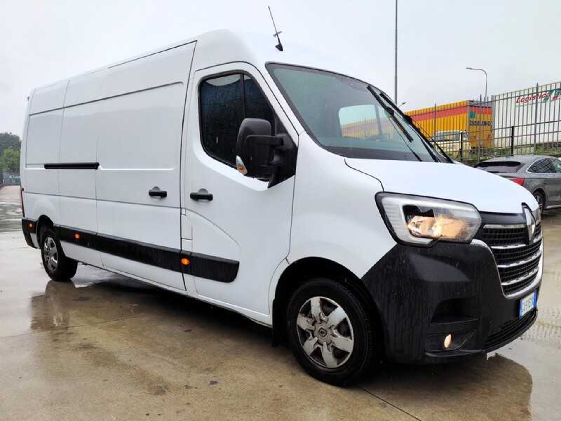 RENAULT MASTER R35 2.3 DCI 135CV L3H2 - Lombardia Truck